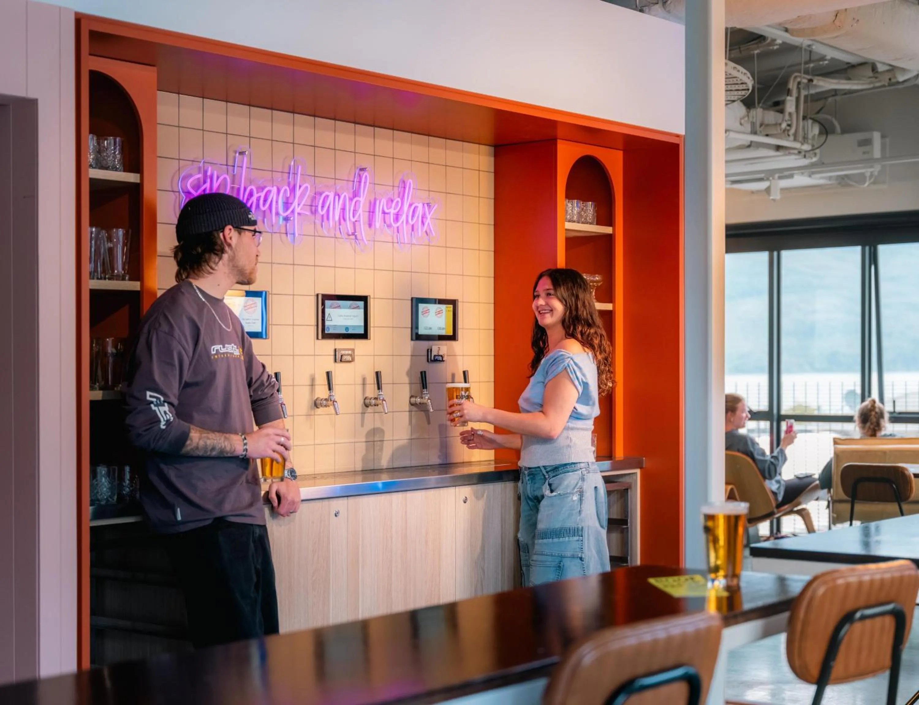 Lounge or bar in LyLo Queenstown