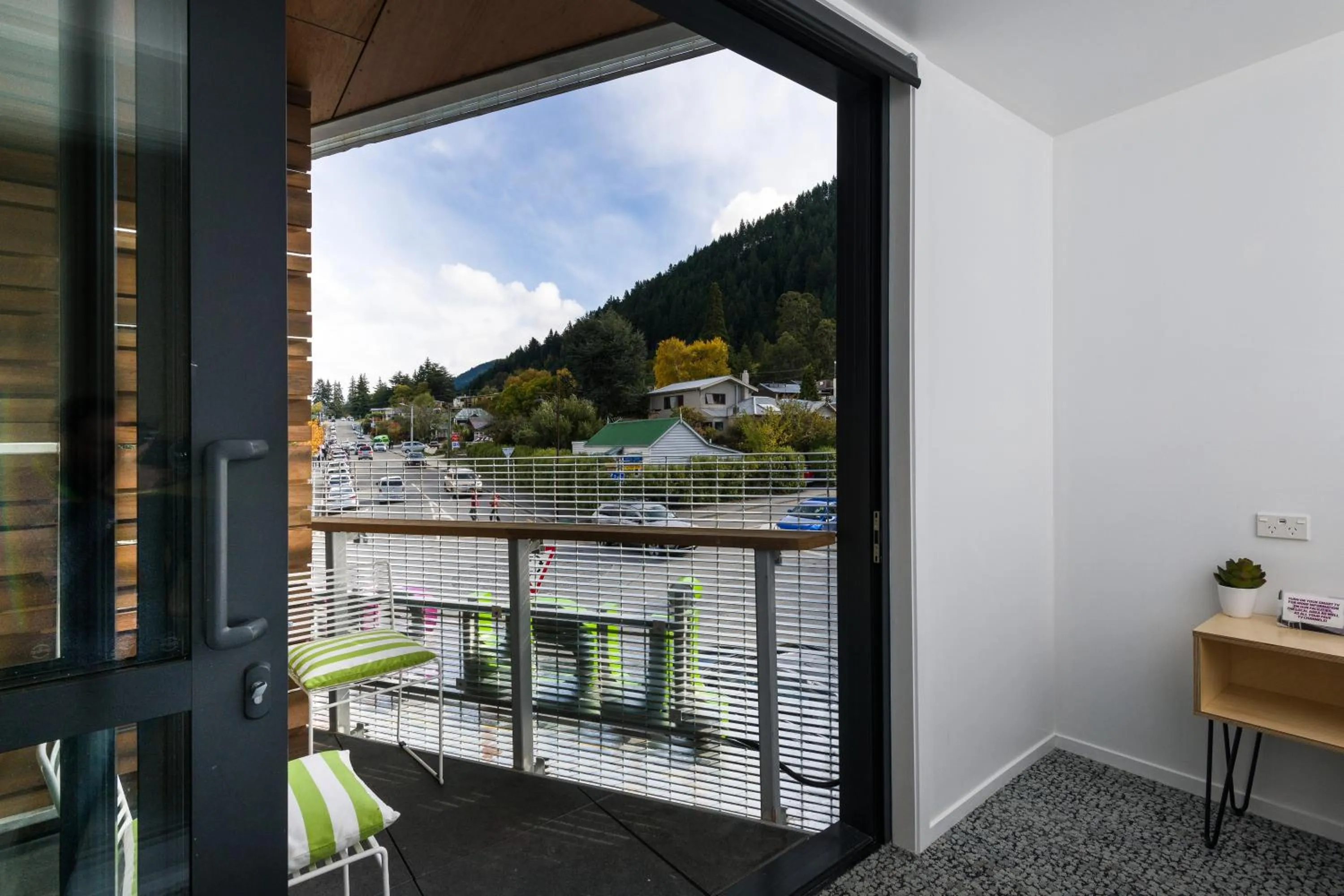 Mountain view in Jucy Snooze Queenstown