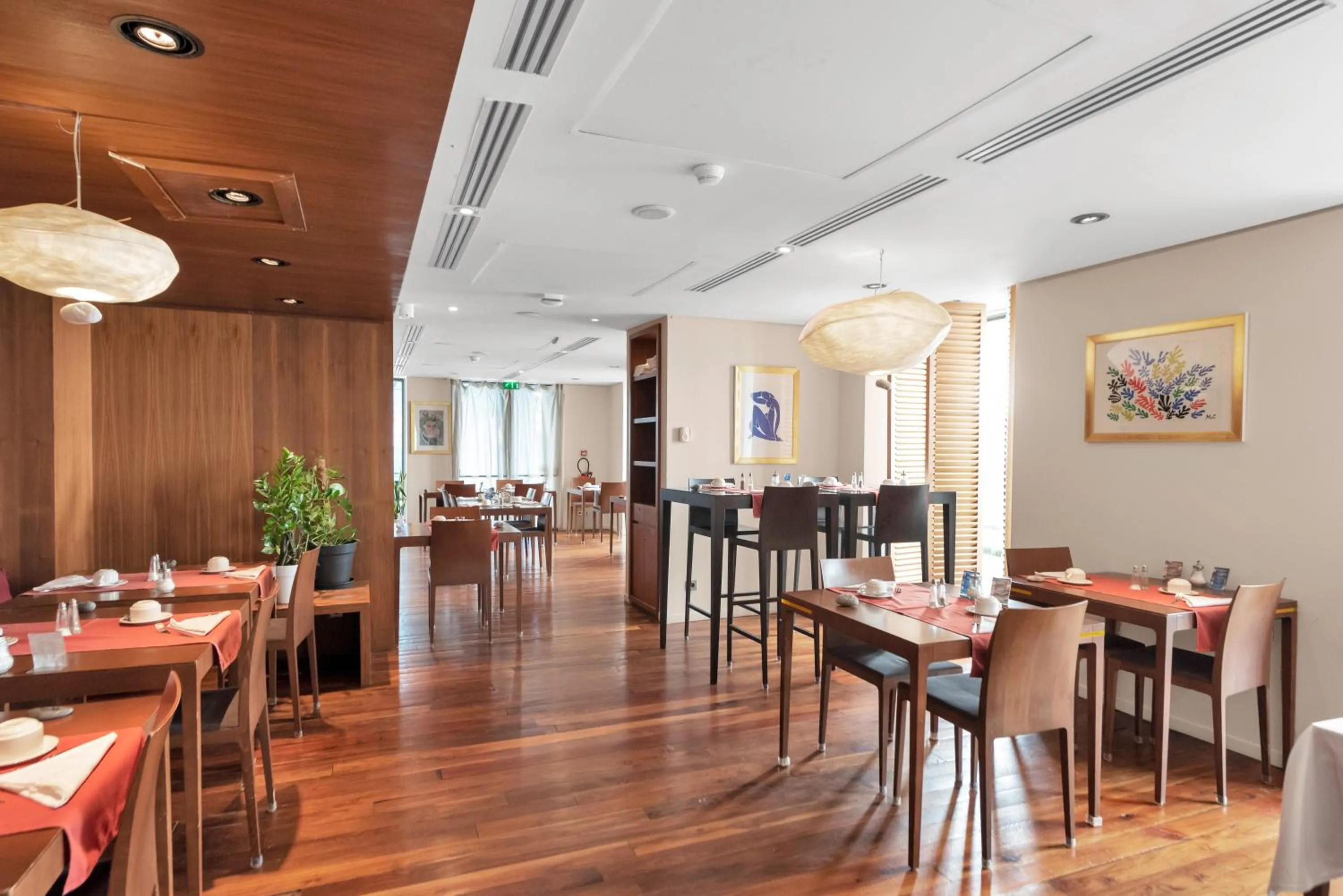 Buffet breakfast in Hotel Beau Rivage