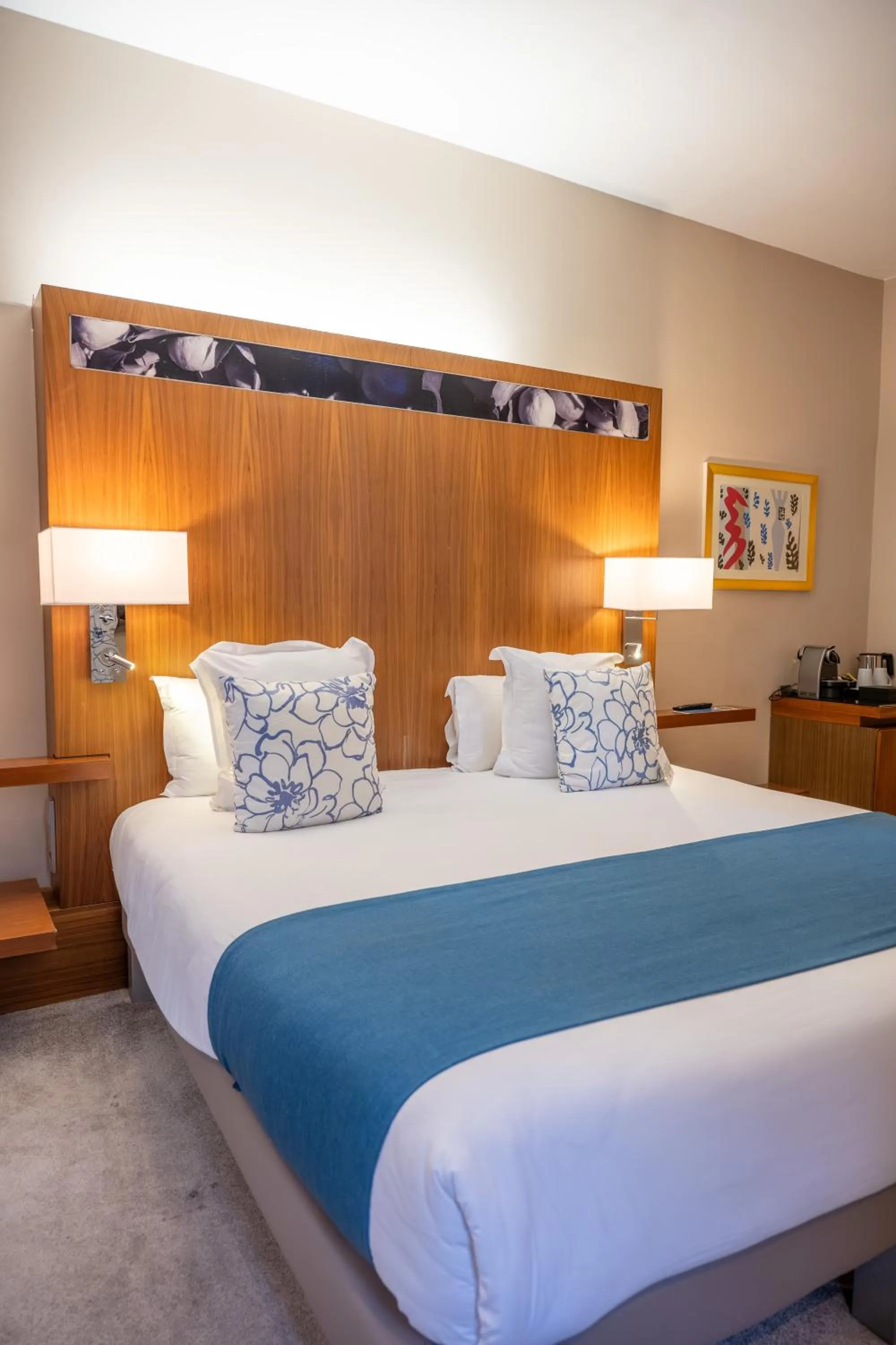 Bed in Hotel Beau Rivage