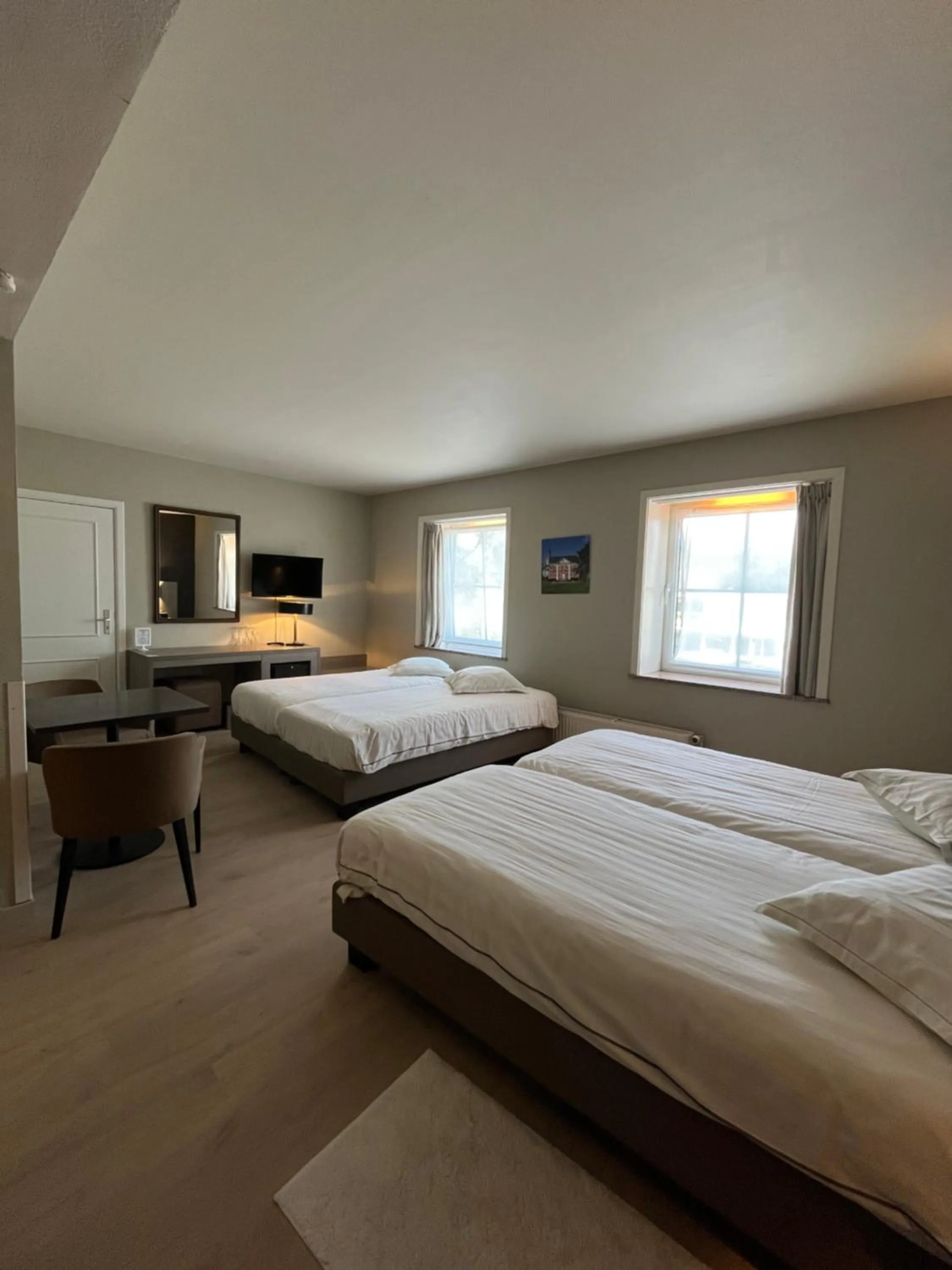 Property building, Bed in Hotel In den Bonten Os