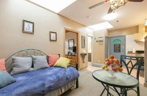 Ocean Breeze Executive Bed and Breakfast