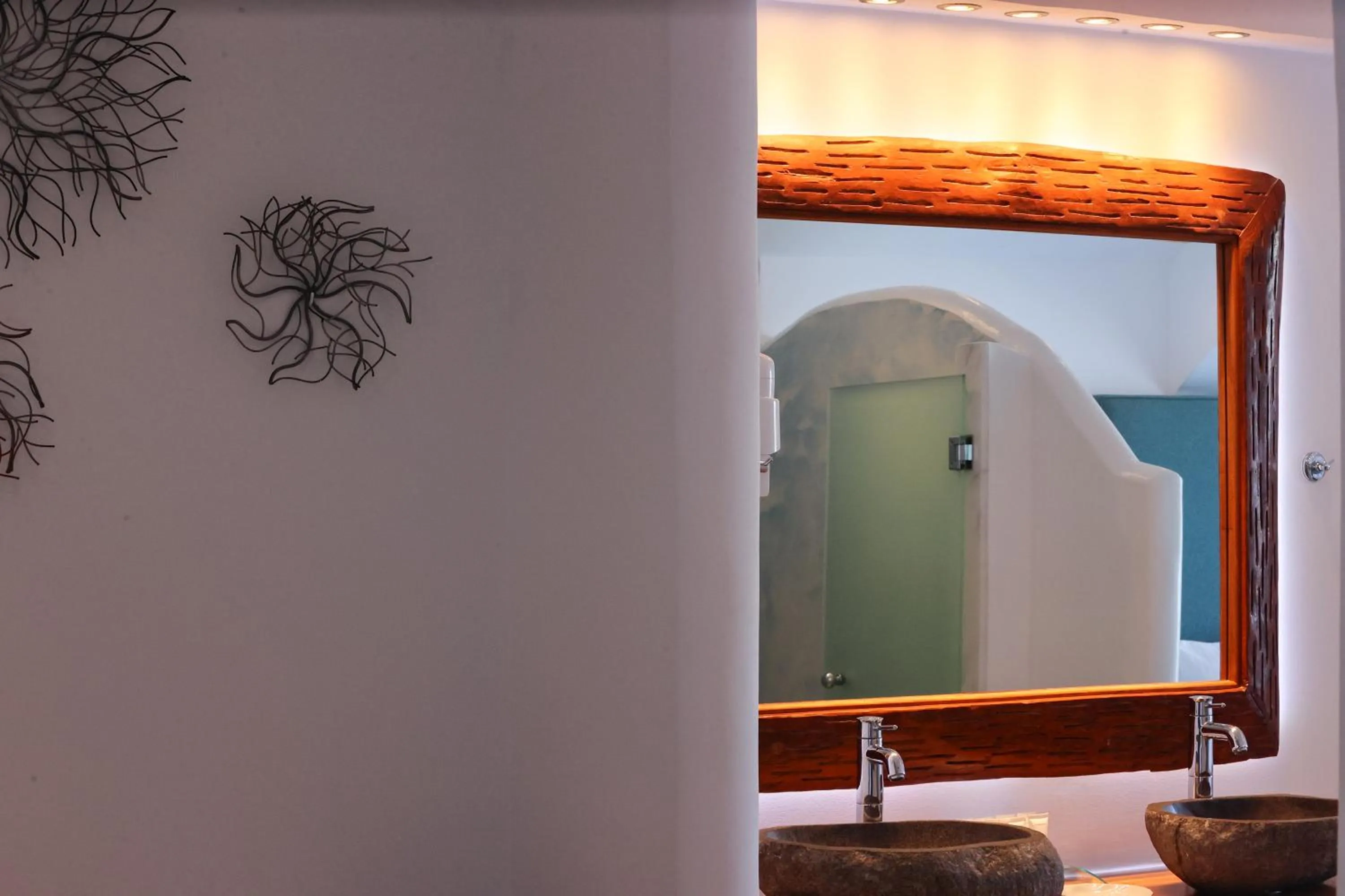 Bathroom in Ibiscus Boutique