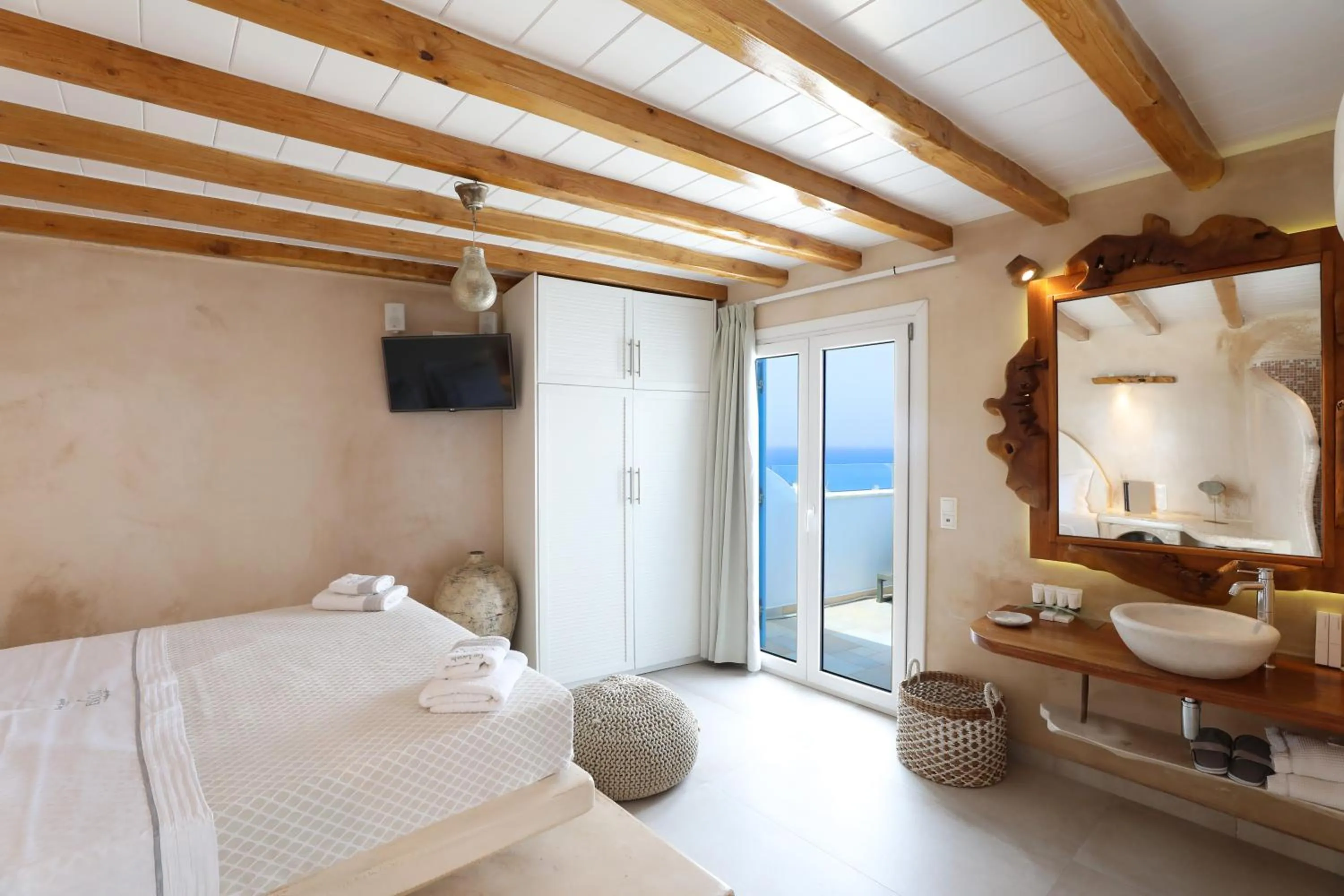 Bed in Ibiscus Boutique