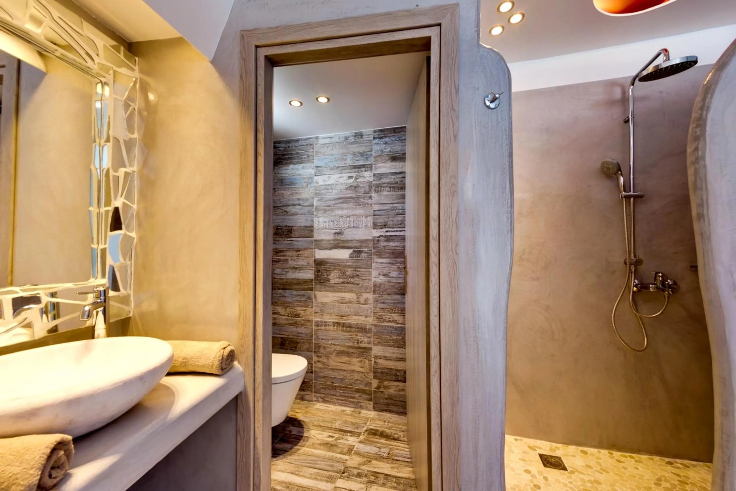 Bathroom in Ibiscus Boutique