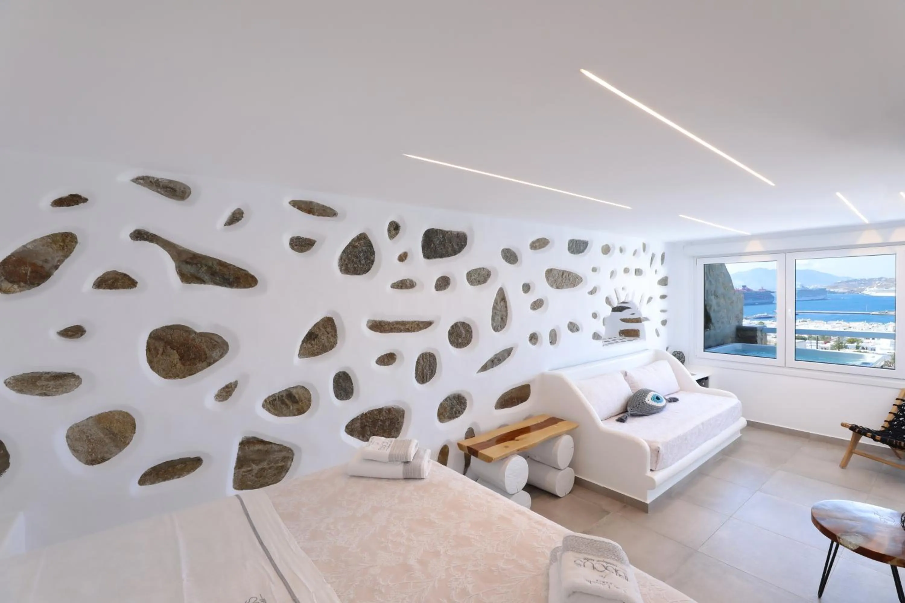 Bed in Ibiscus Boutique