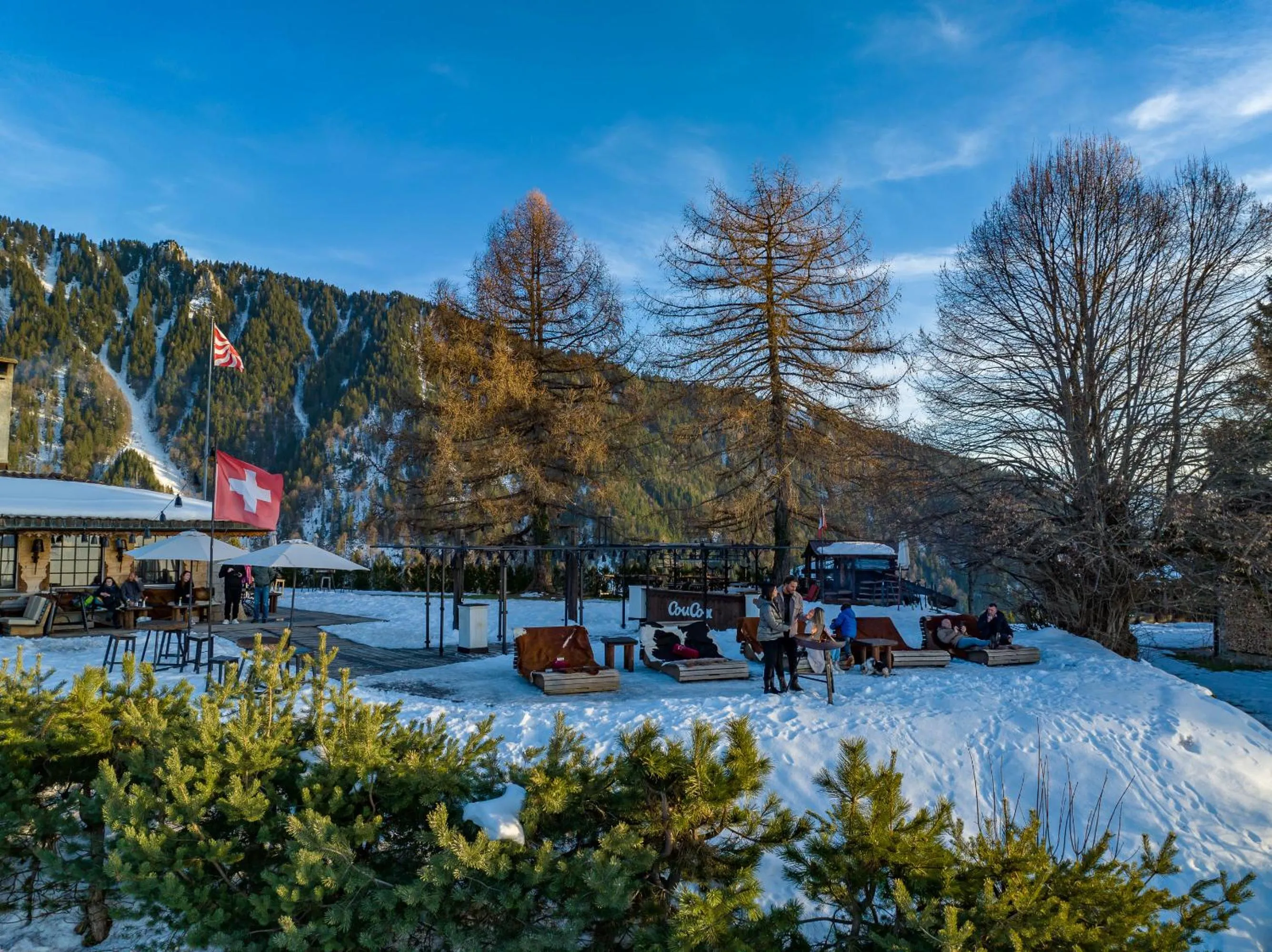 Day in Le Coucou Hotel Restaurant & Lounge-Bar