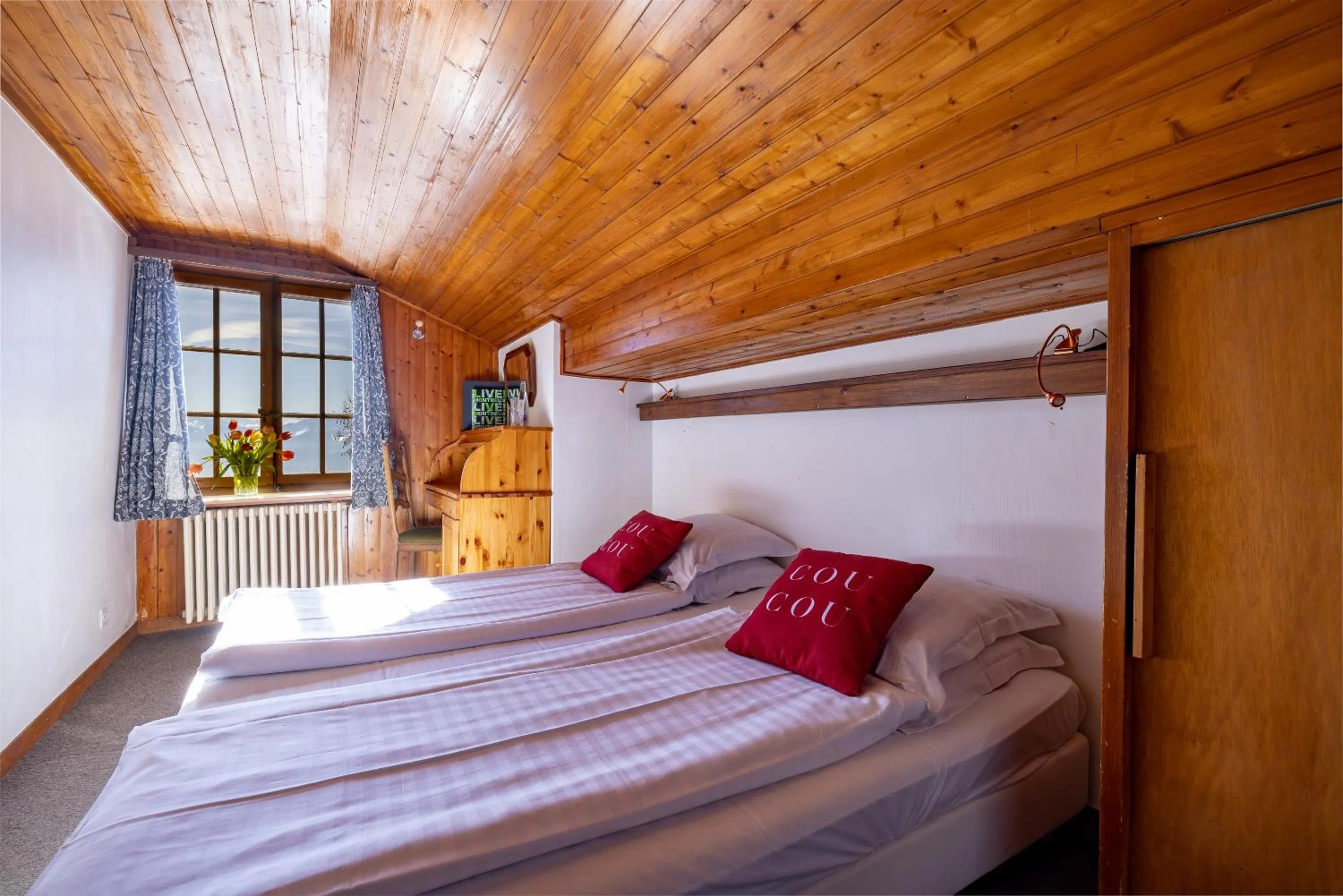 Bedroom, Bed in Le Coucou Hotel Restaurant & Lounge-Bar