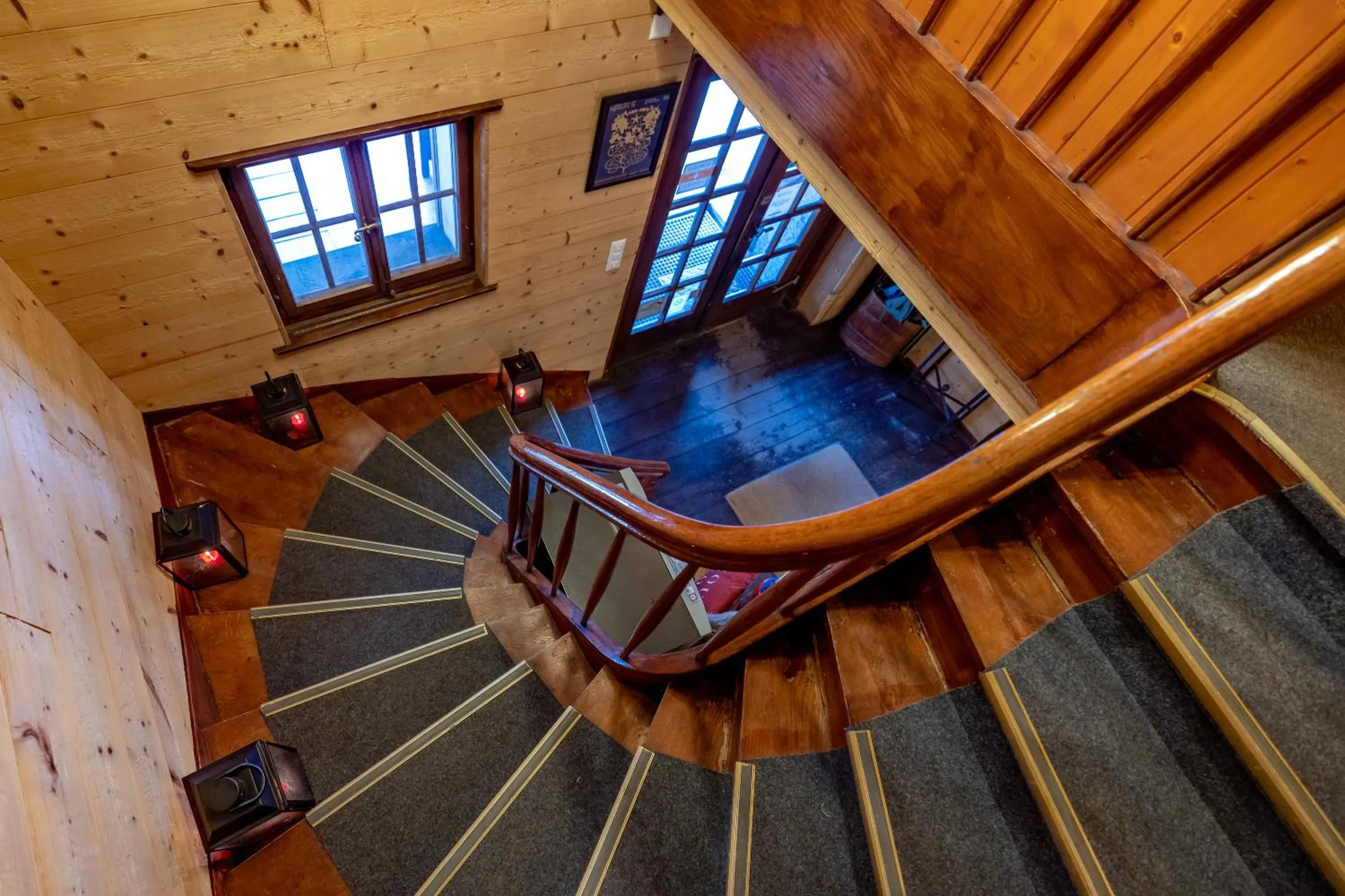 Property building in Le Coucou Hotel Restaurant & Lounge-Bar