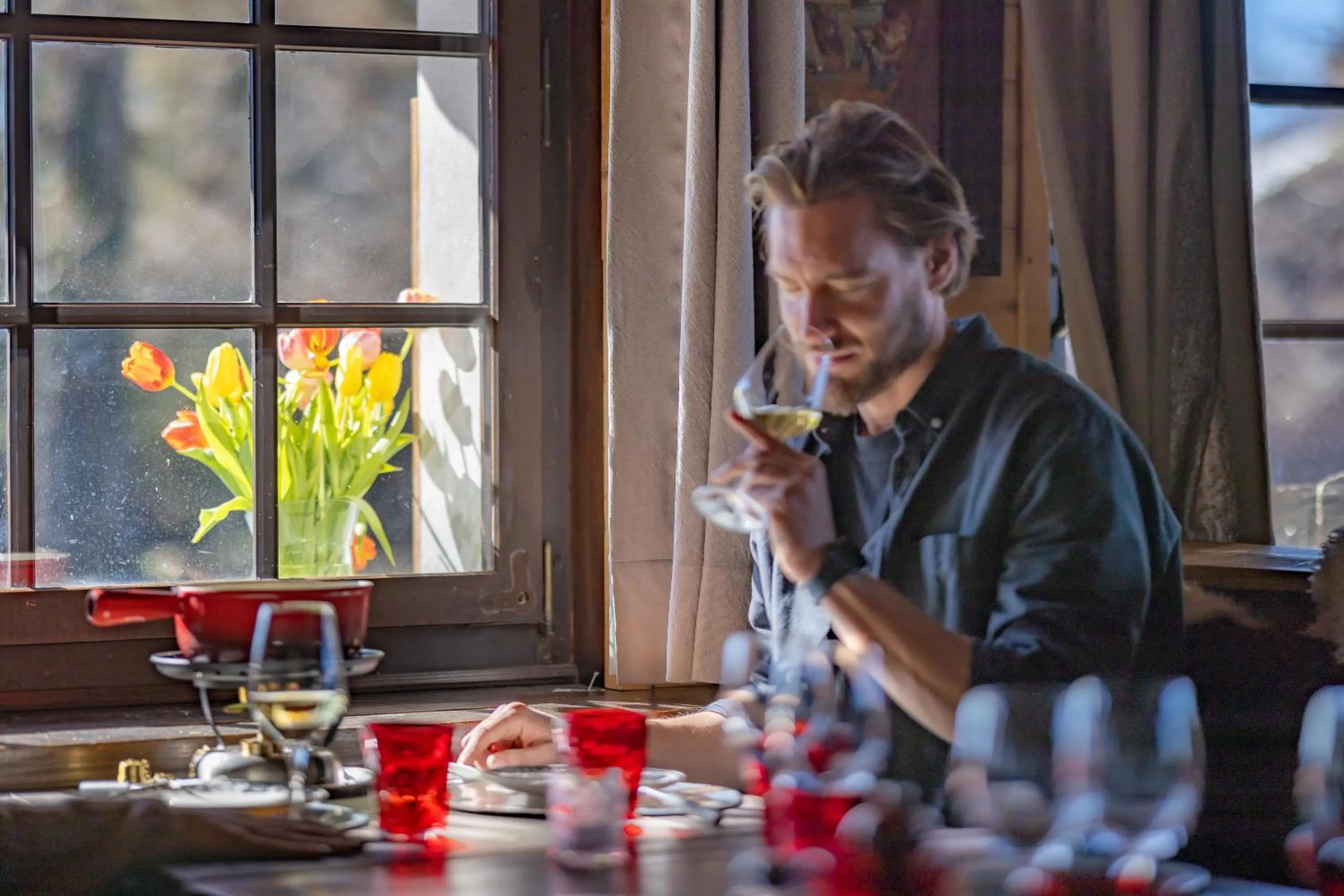 People in Le Coucou Hotel Restaurant & Lounge-Bar