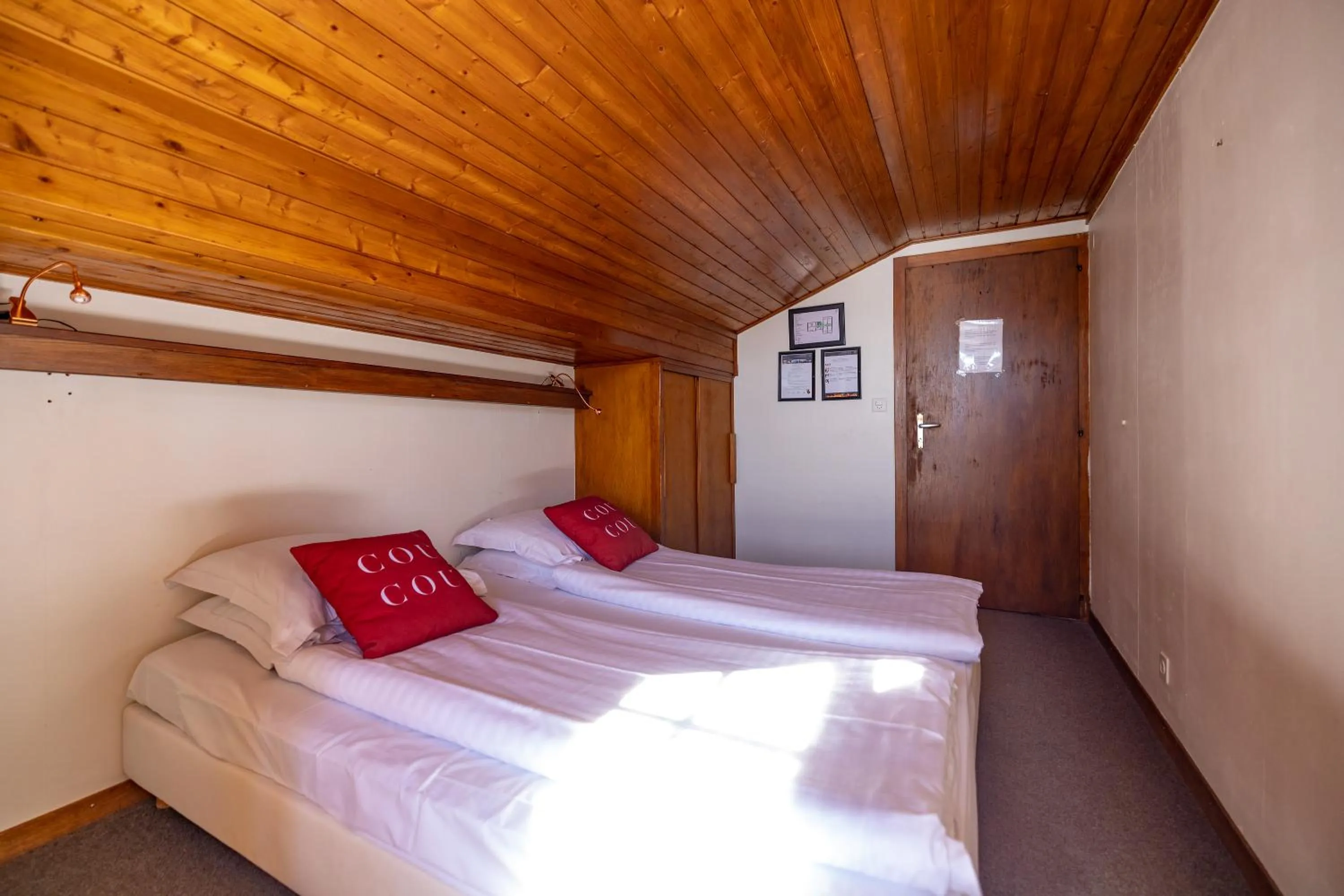 Bedroom, Bed in Le Coucou Hotel Restaurant & Lounge-Bar