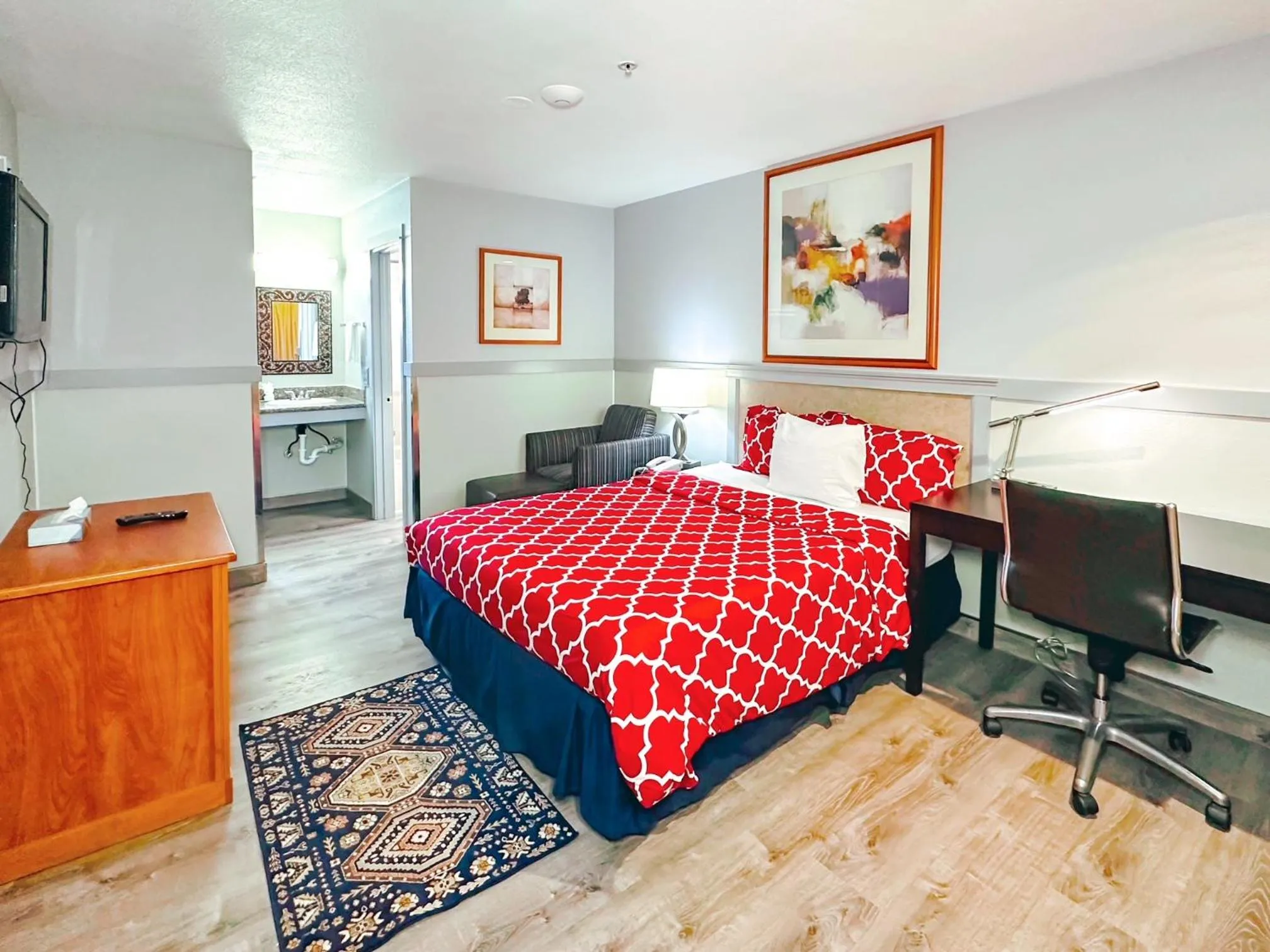 Bedroom, Bed in Americas Inn & Suite