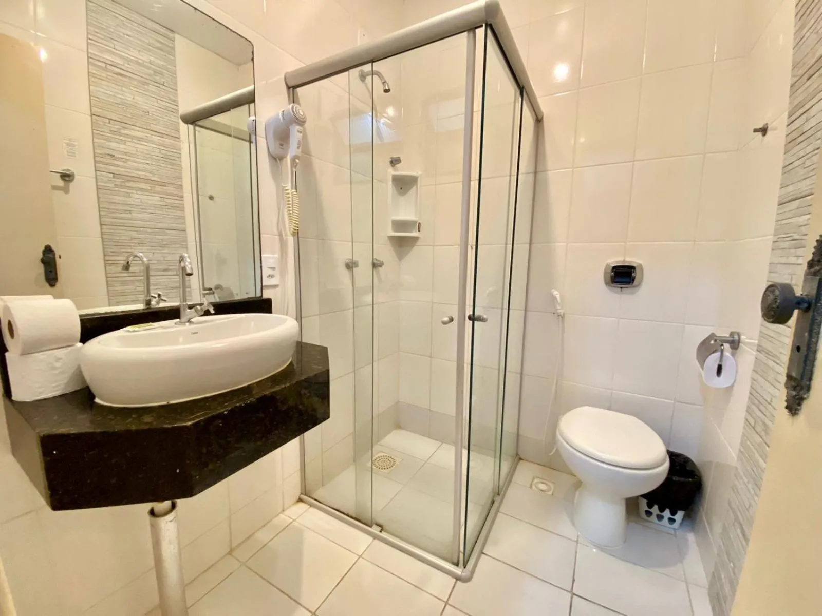 Bathroom in Porto Forte Pousada