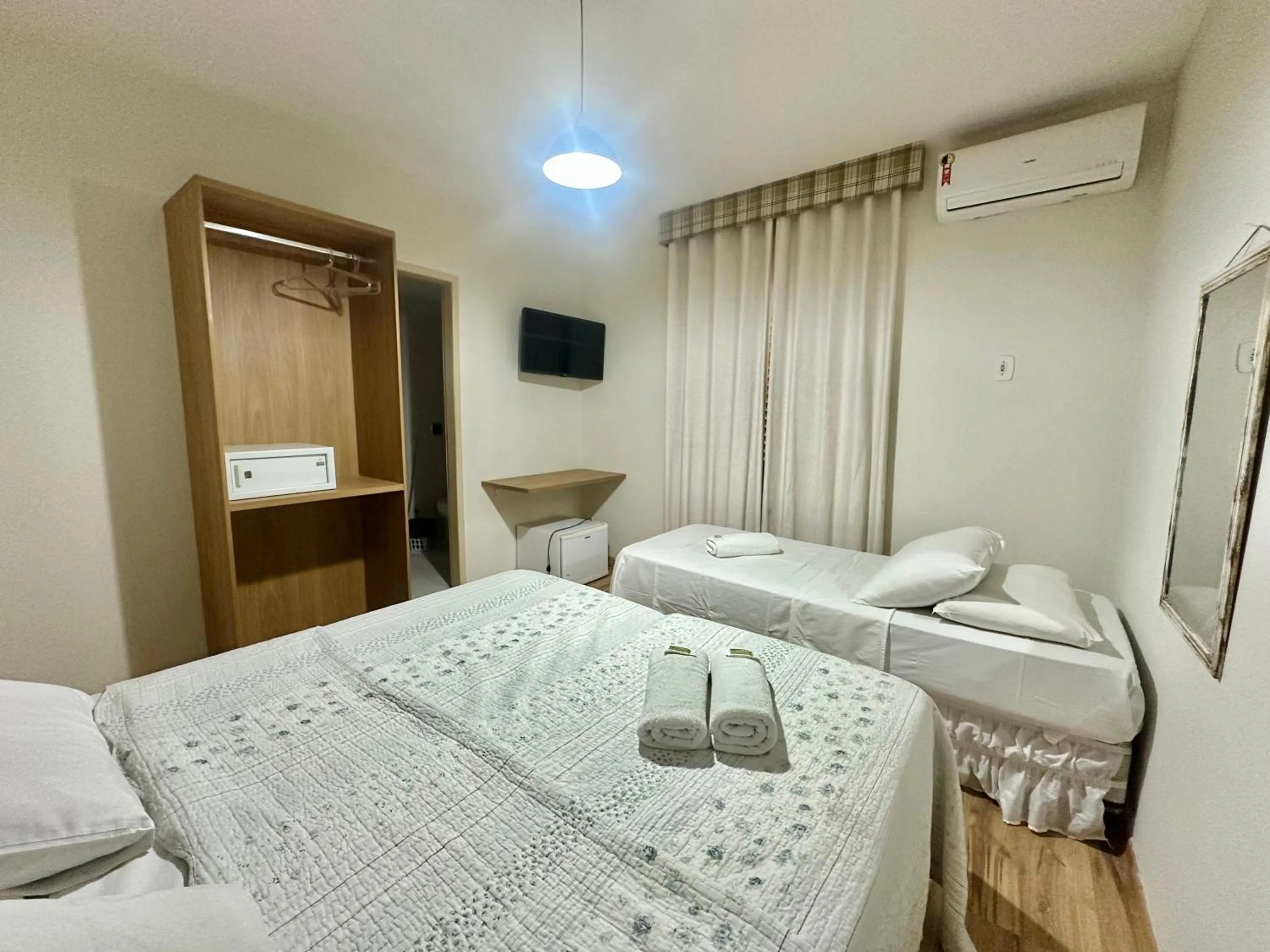 Photo of the whole room, Bed in Porto Forte Pousada