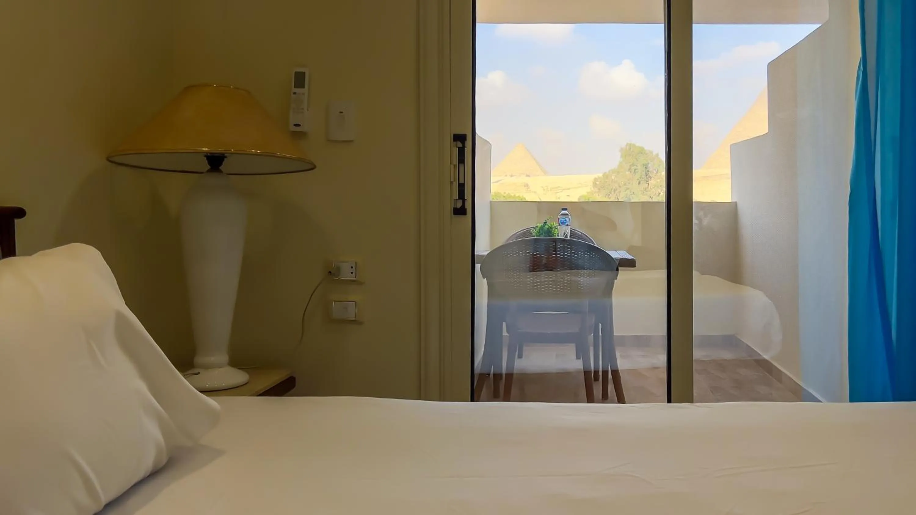 Bed in Giza Pyramids Inn