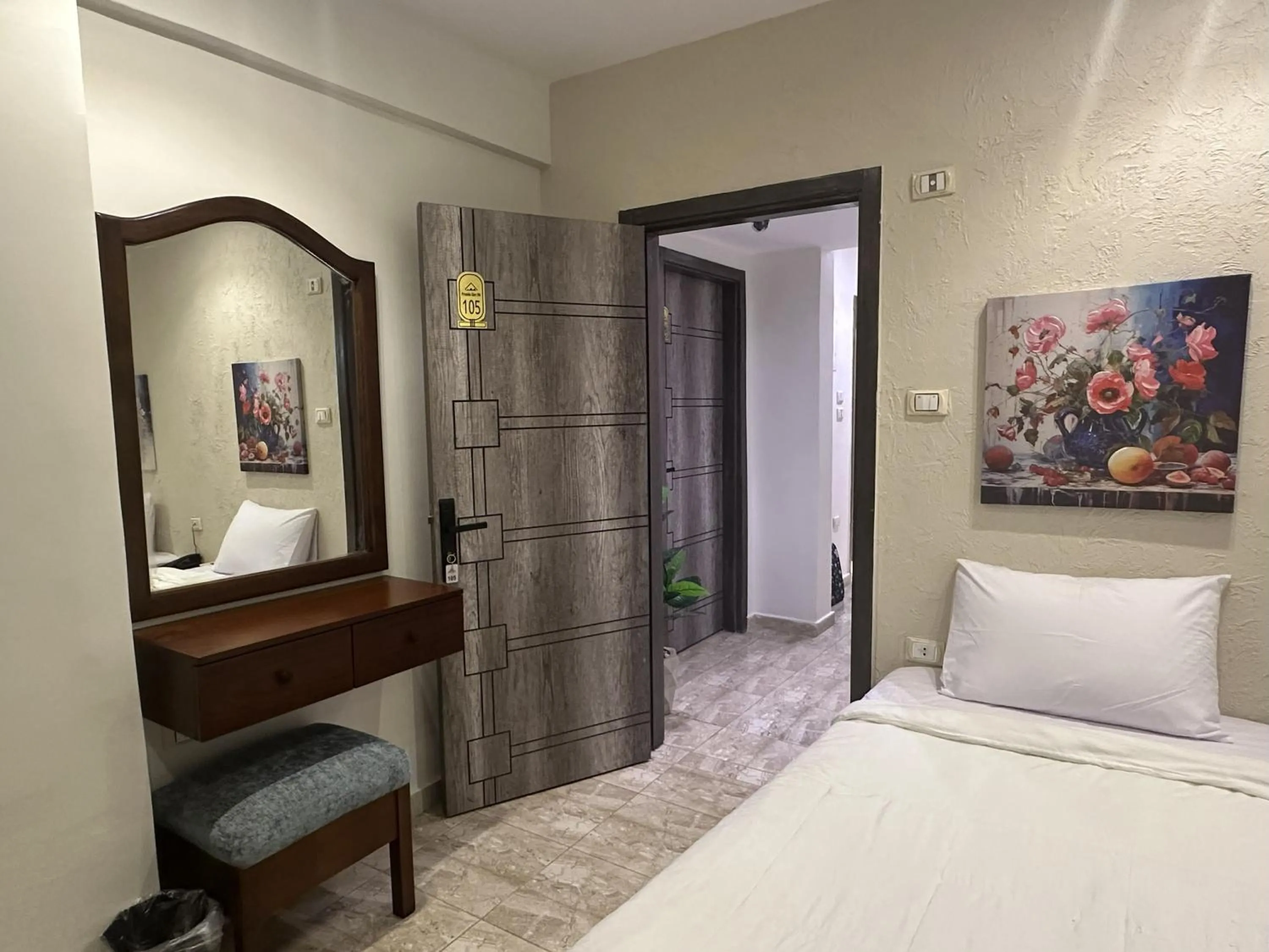 Bed in Giza Pyramids Inn