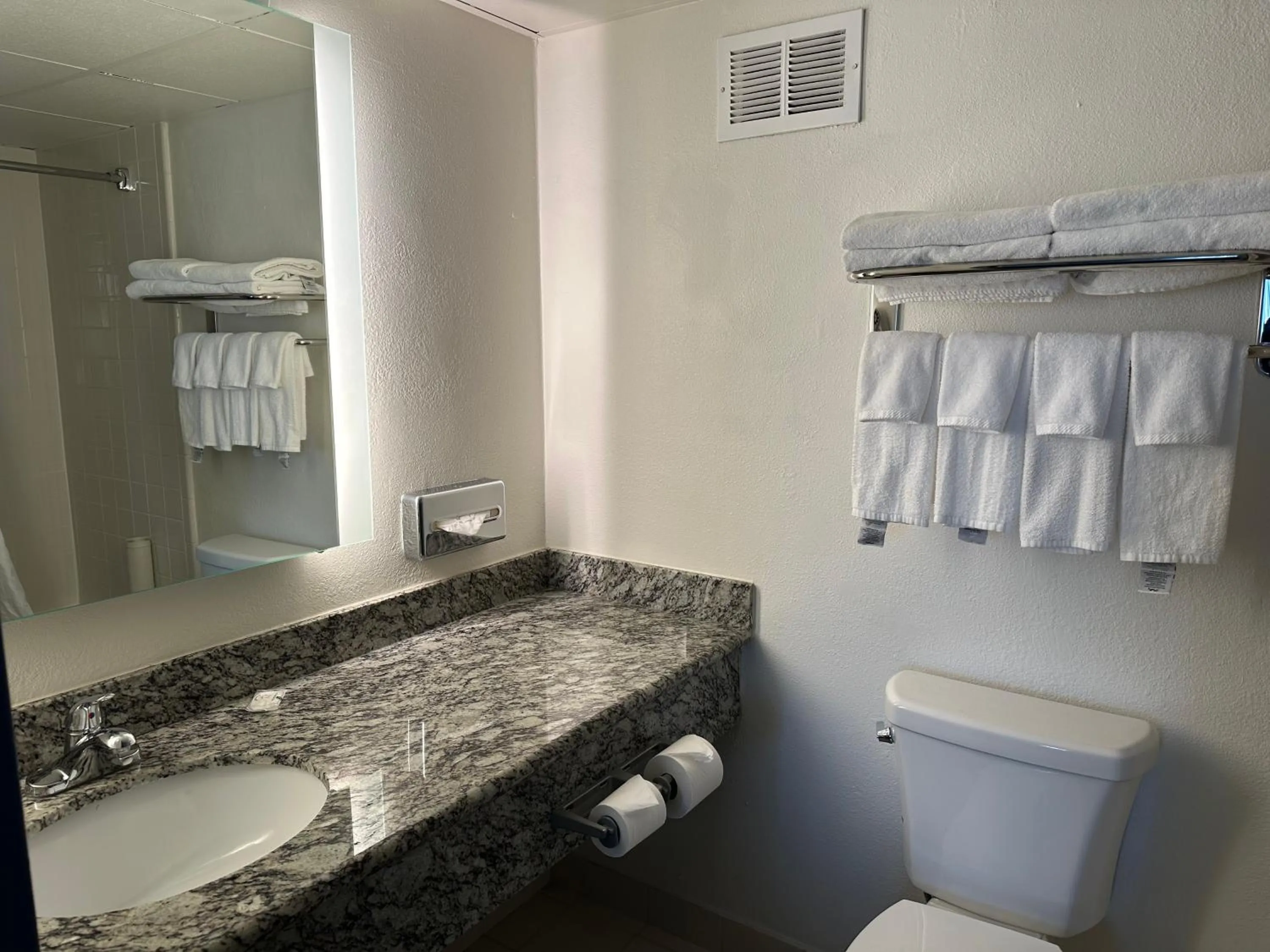 Quality Inn & Suites Everett