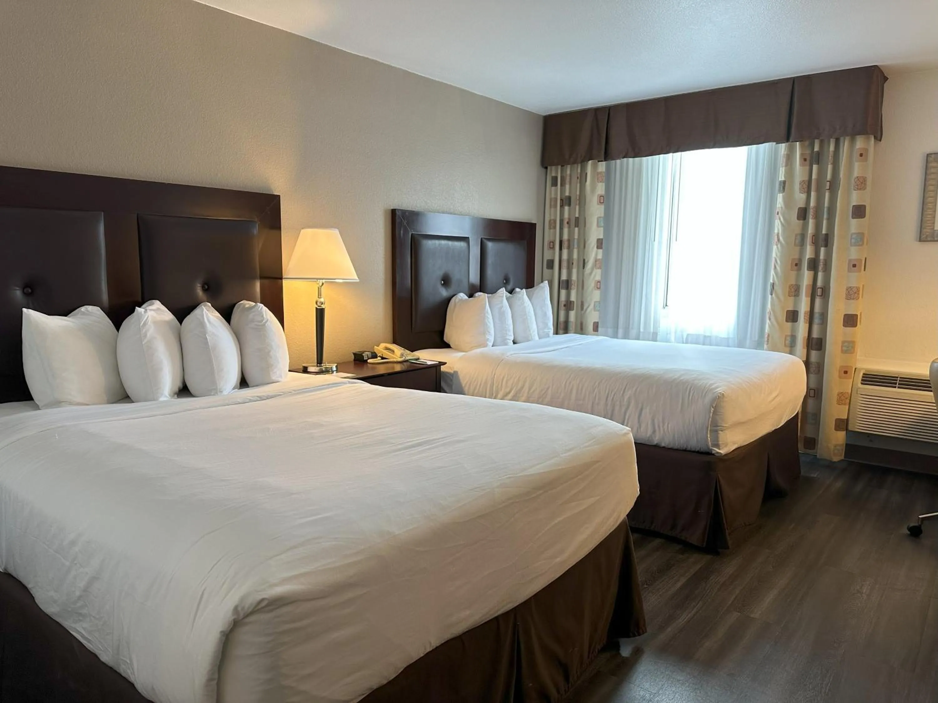 Queen Room with Two Queen Beds - Accessible/Non-Smoking  in Quality Inn & Suites Everett