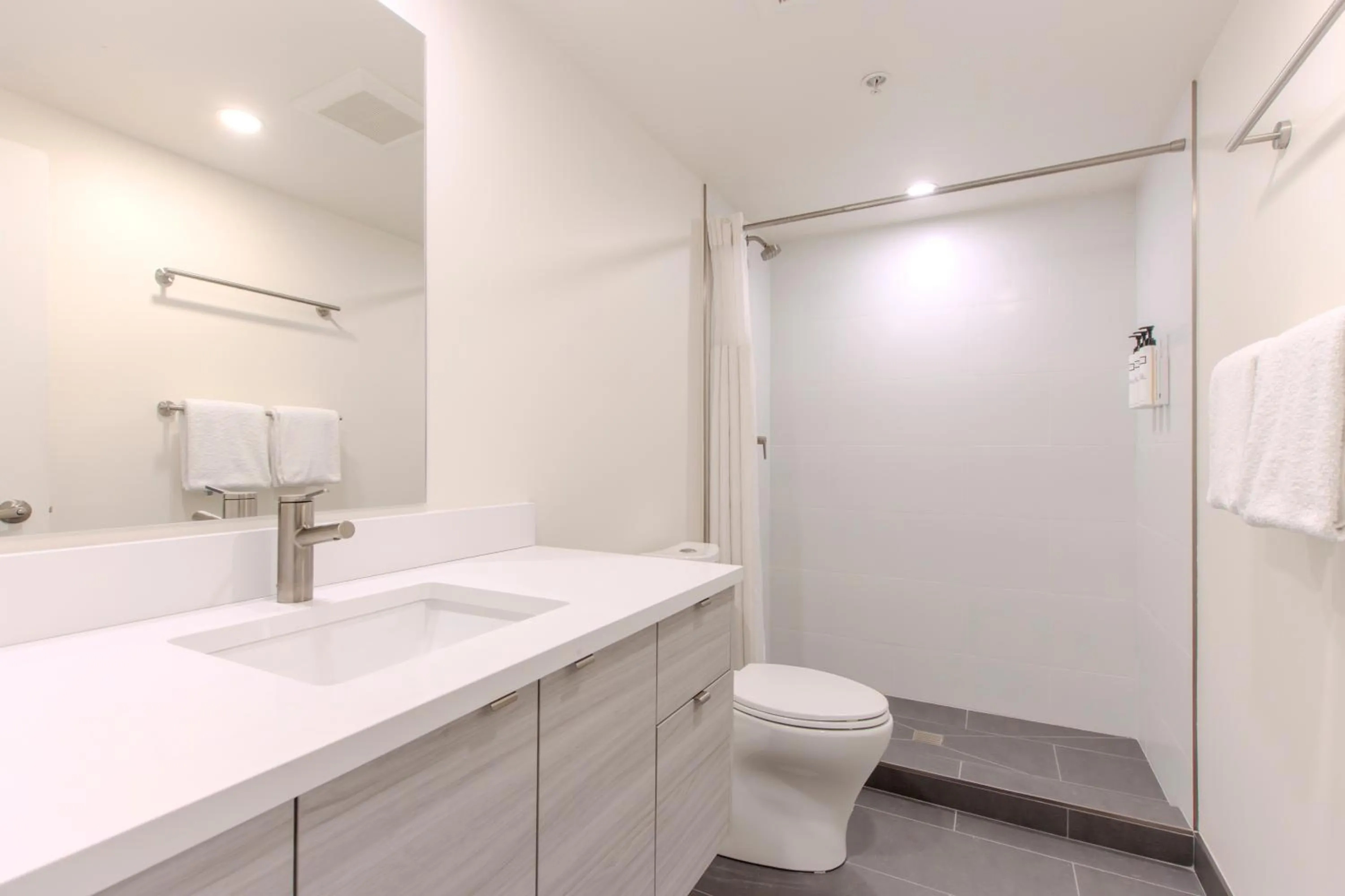 Bathroom in The Woodrun Lodge by Whiski Jack