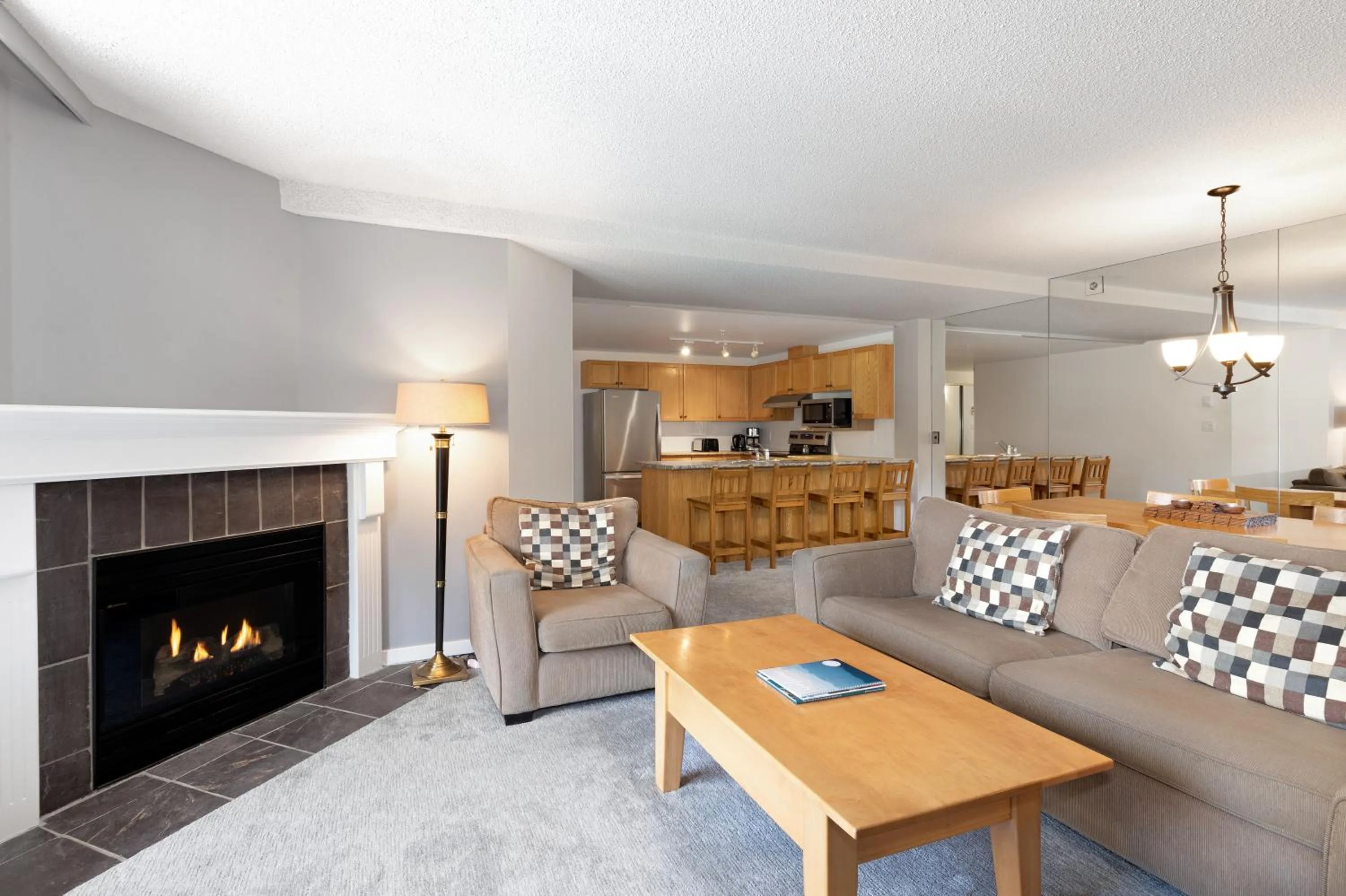 Kitchen or kitchenette in The Woodrun Lodge by Whiski Jack