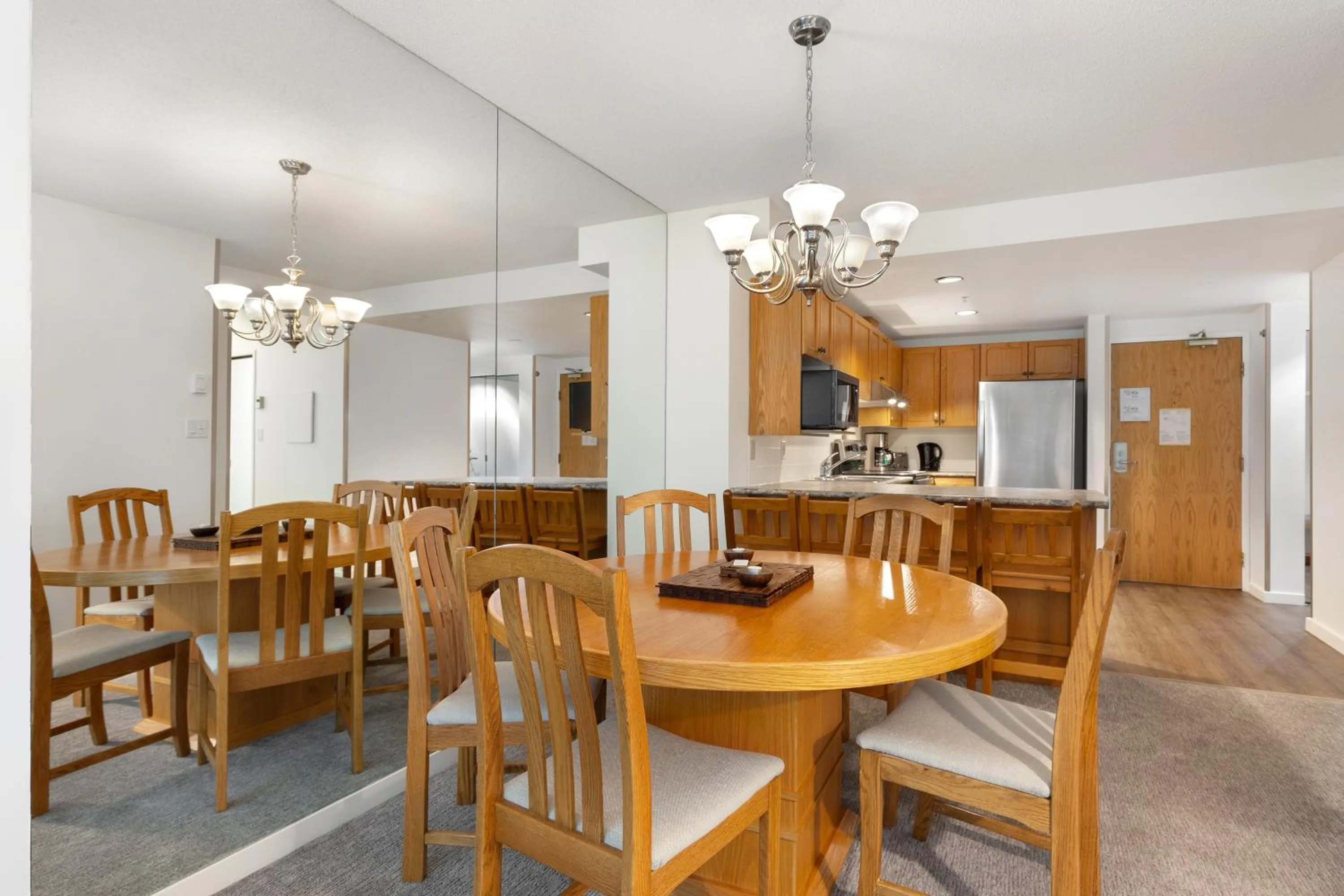 Kitchen or kitchenette in The Woodrun Lodge by Whiski Jack