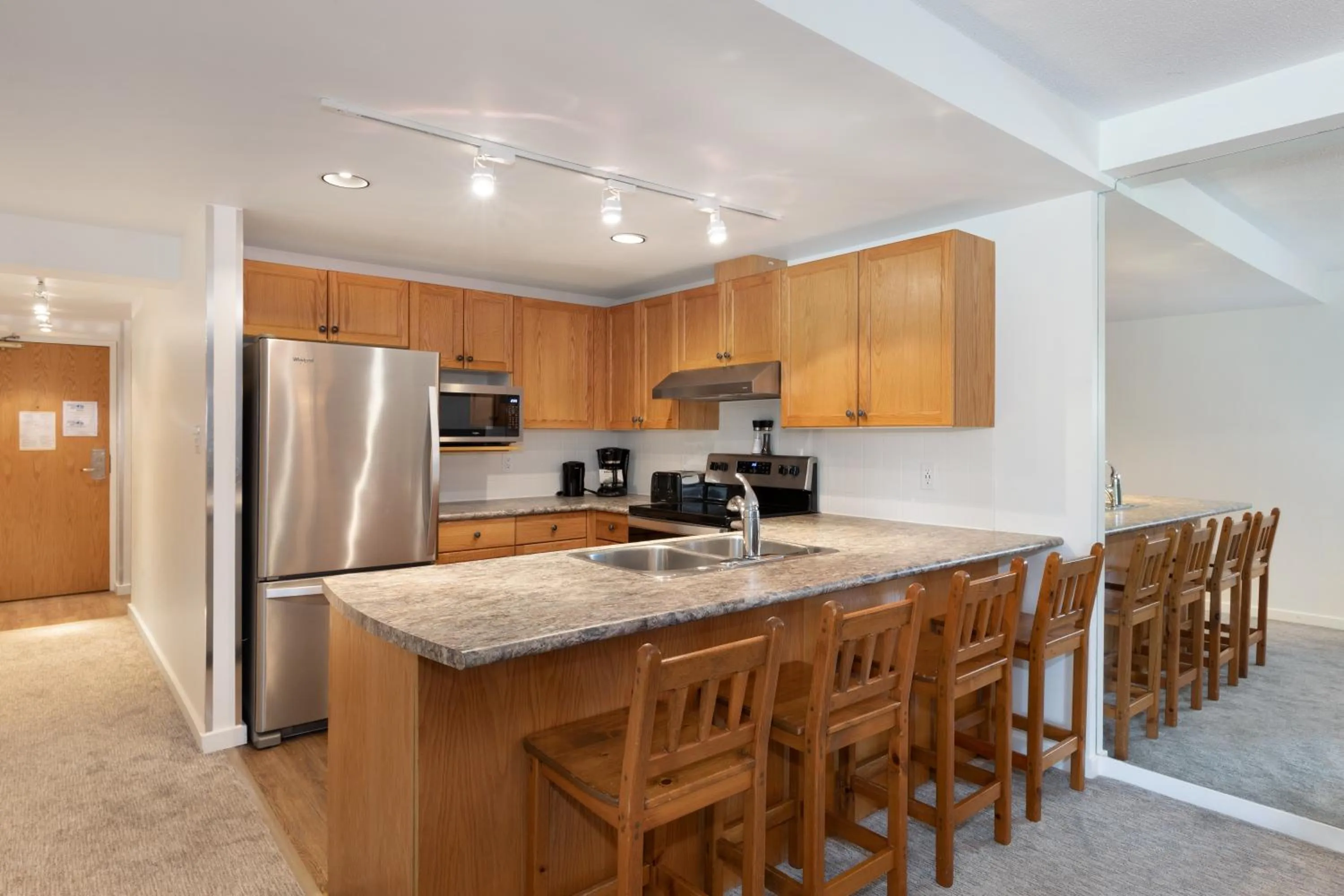 Kitchen or kitchenette in The Woodrun Lodge by Whiski Jack