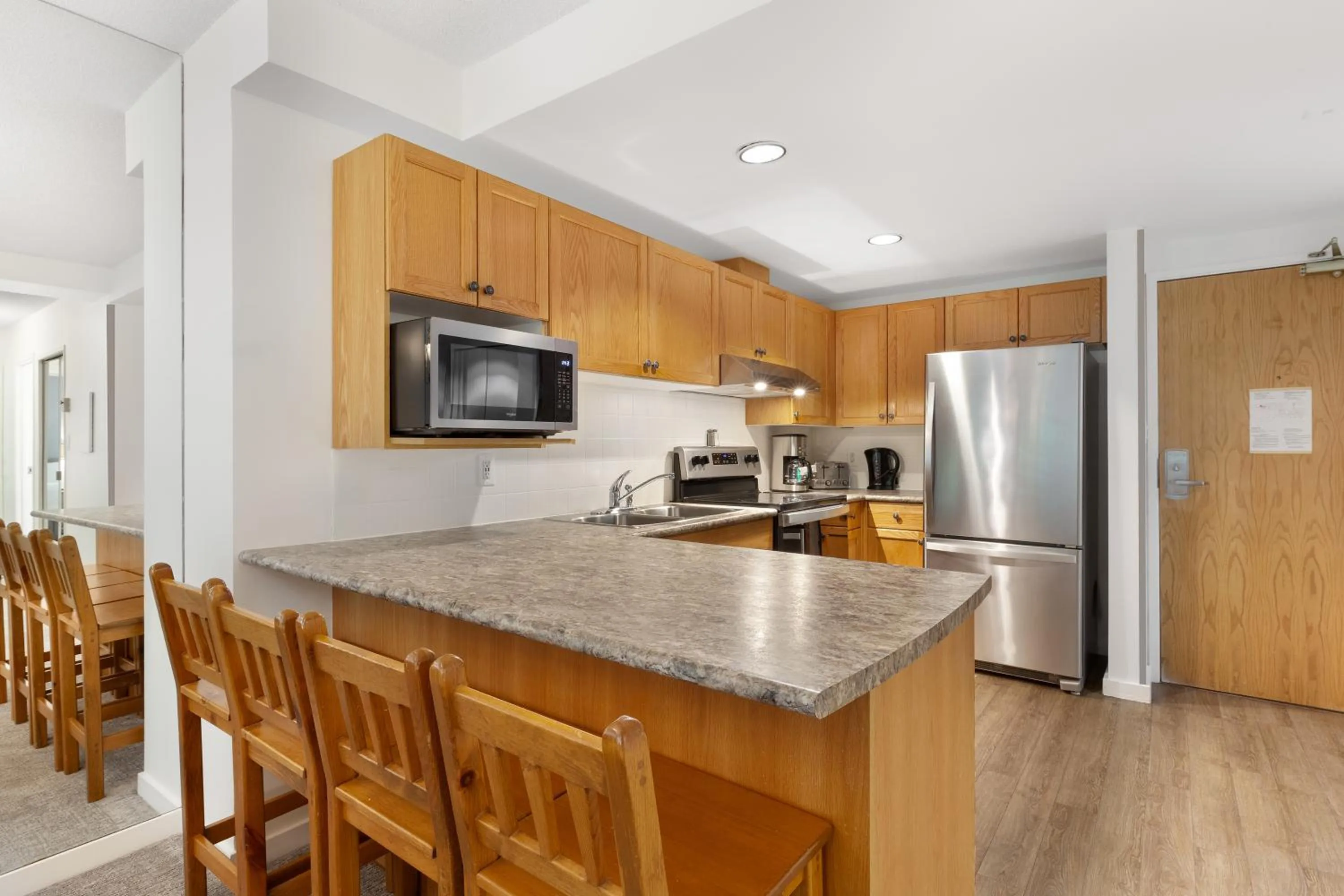 Kitchen or kitchenette in The Woodrun Lodge by Whiski Jack