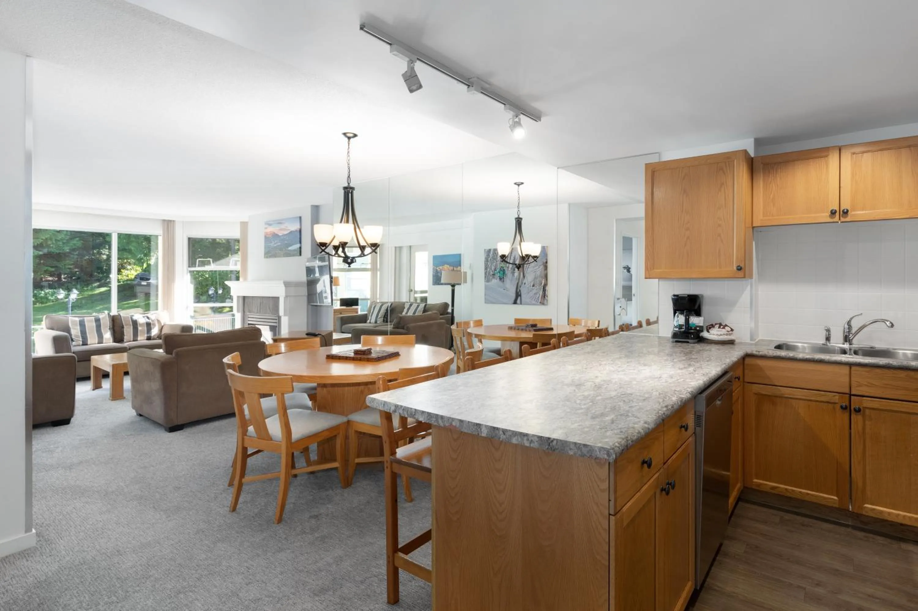 Dining area in The Woodrun Lodge by Whiski Jack