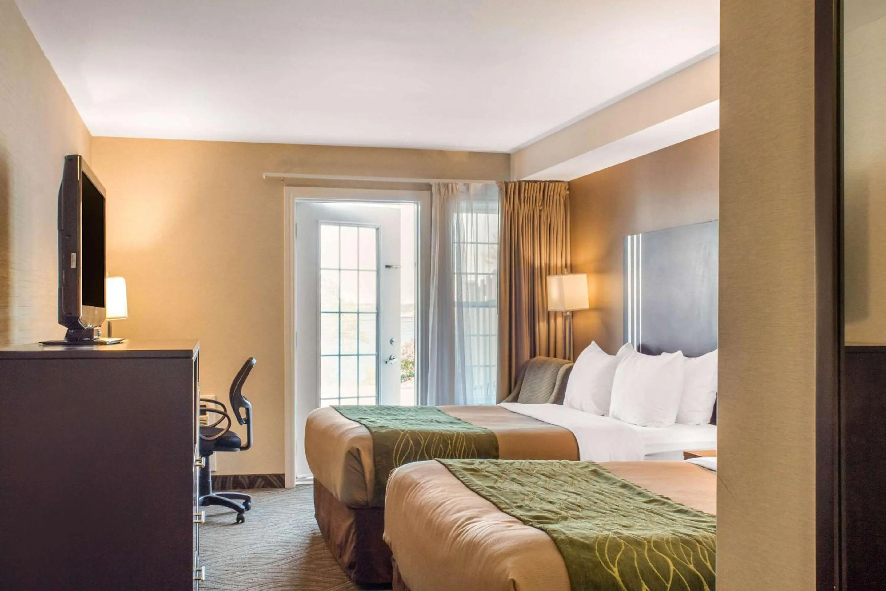 Bedroom, Bed in Comfort Inn