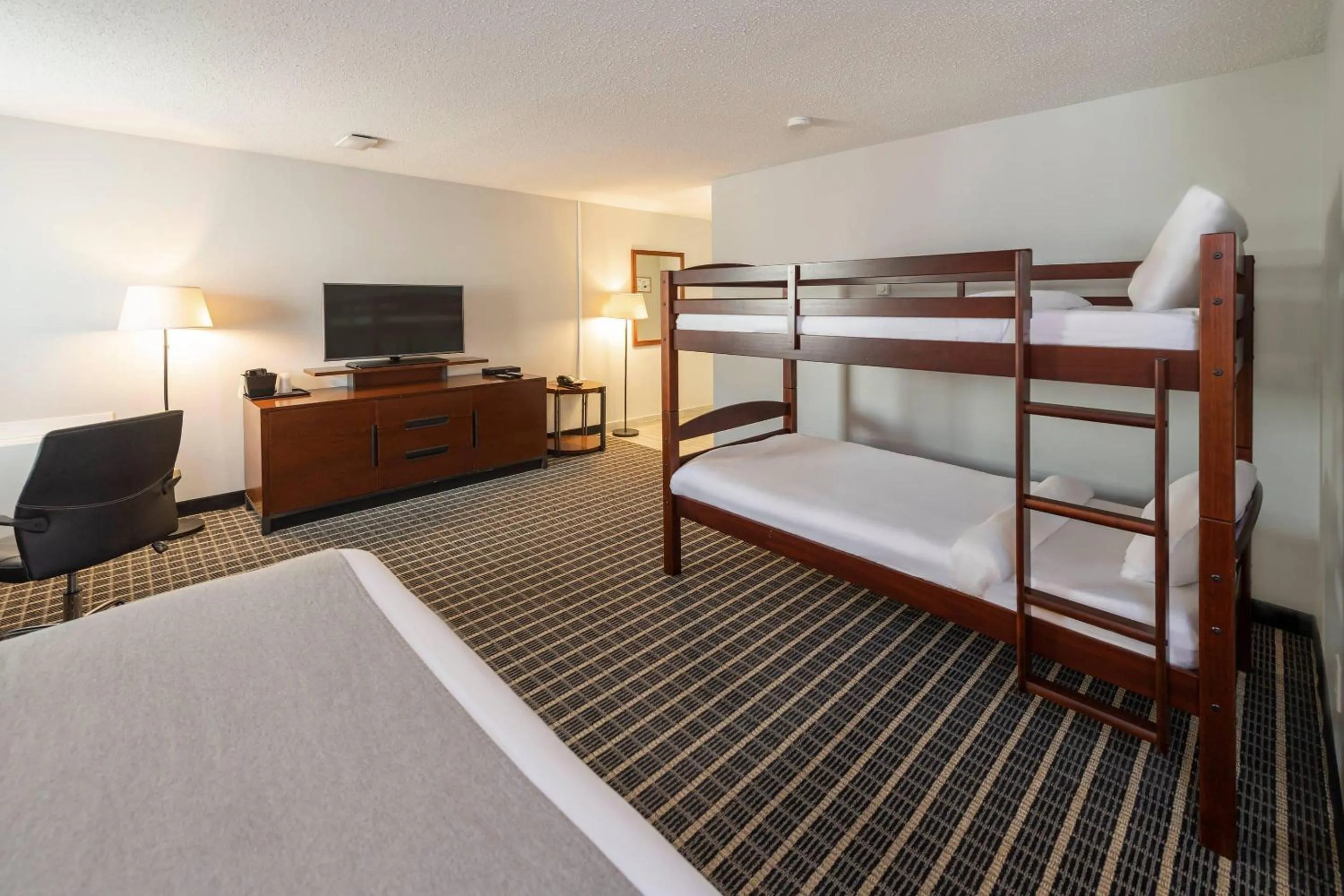 Bedroom, Bed in Clarion Pointe