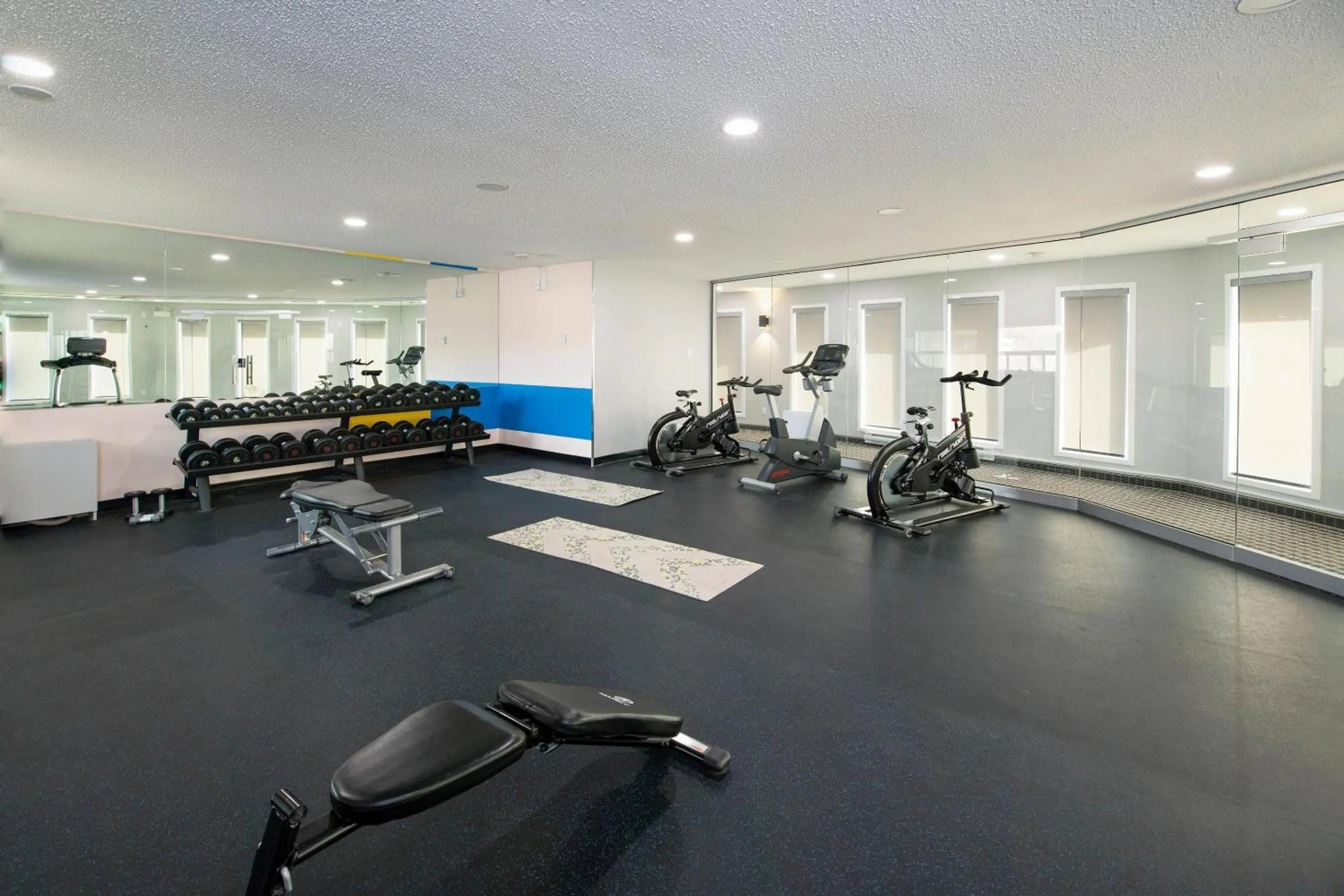 Fitness centre/facilities in Clarion Pointe