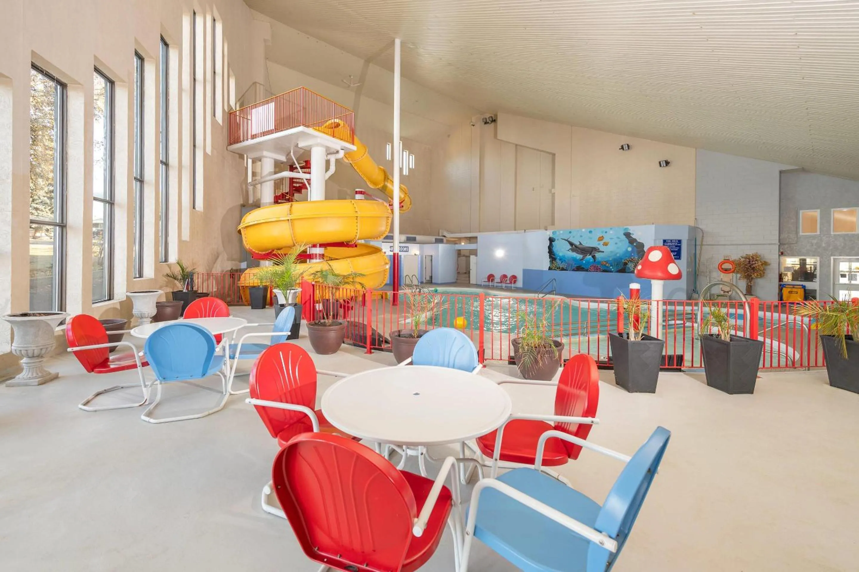 Swimming pool in Clarion Pointe