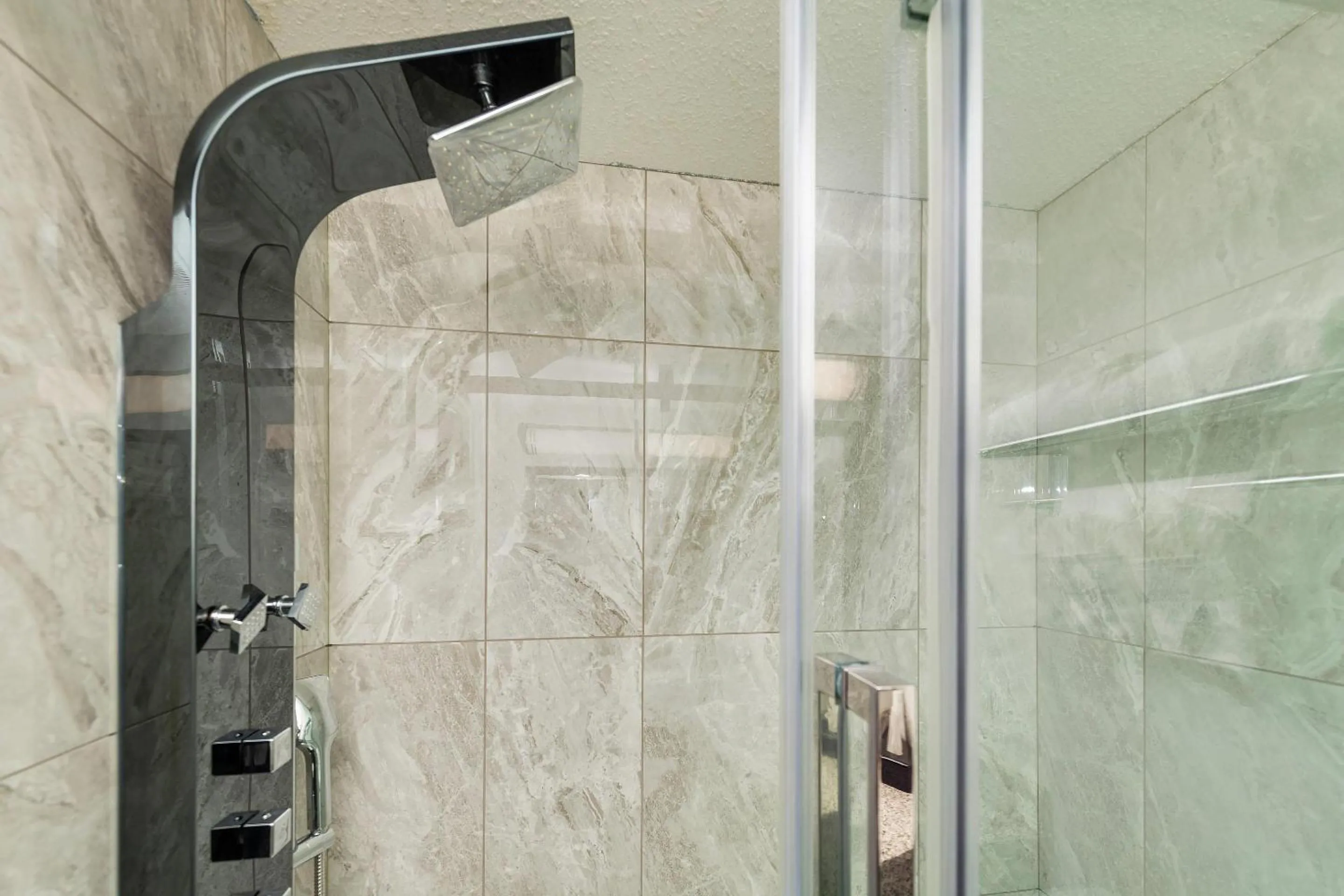 Bedroom in Clarion Pointe