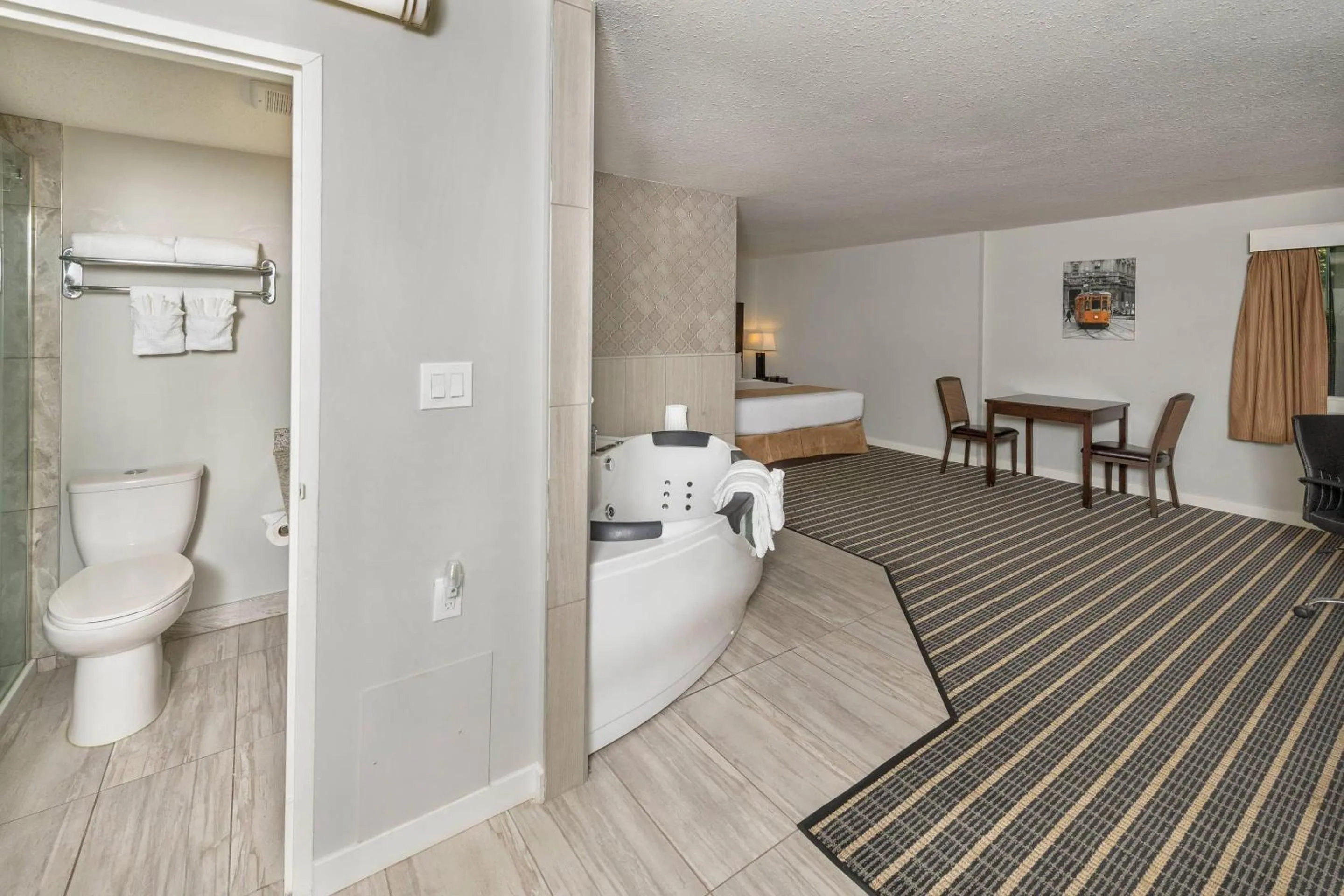 Bedroom in Clarion Pointe