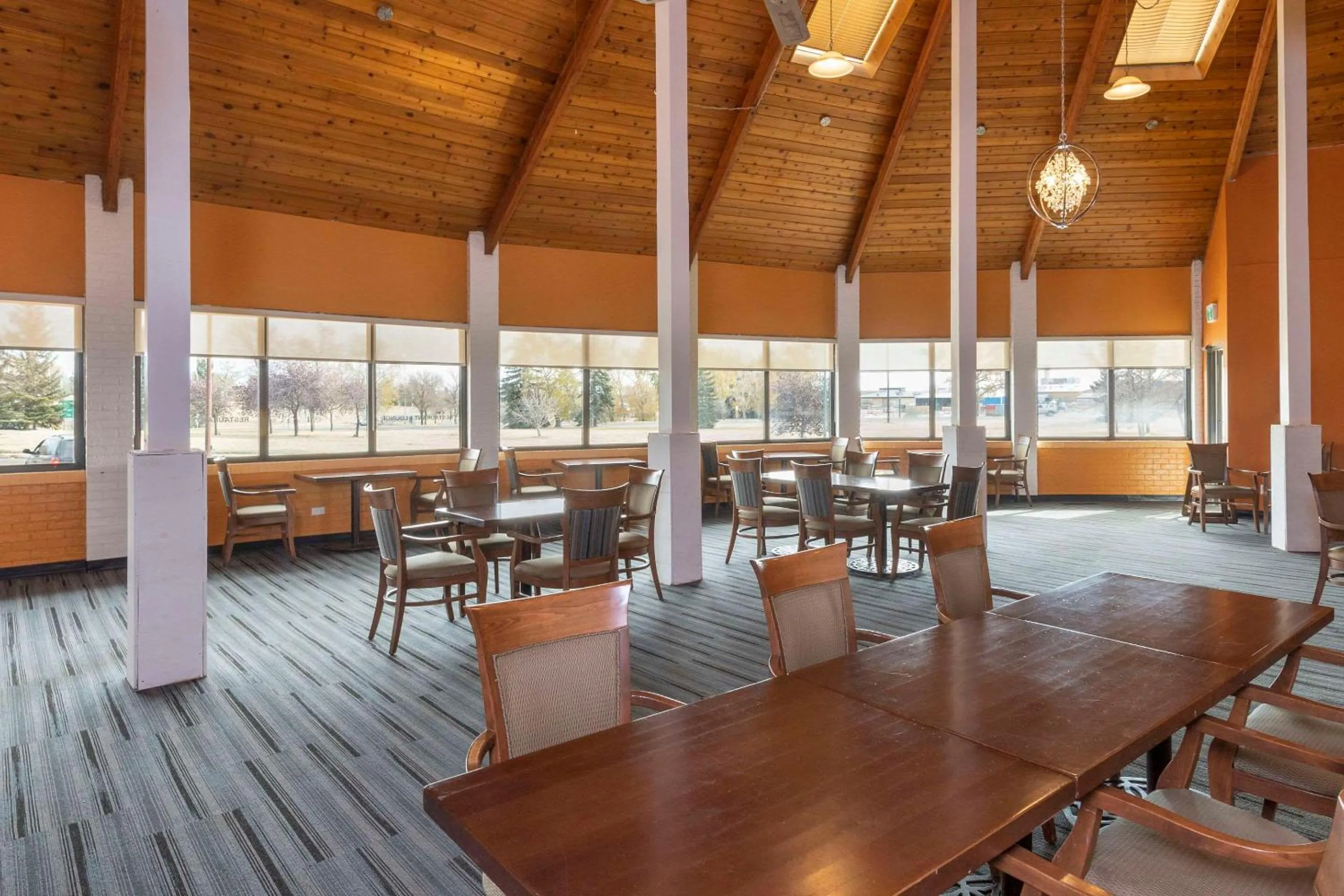 Restaurant/places to eat in Clarion Pointe