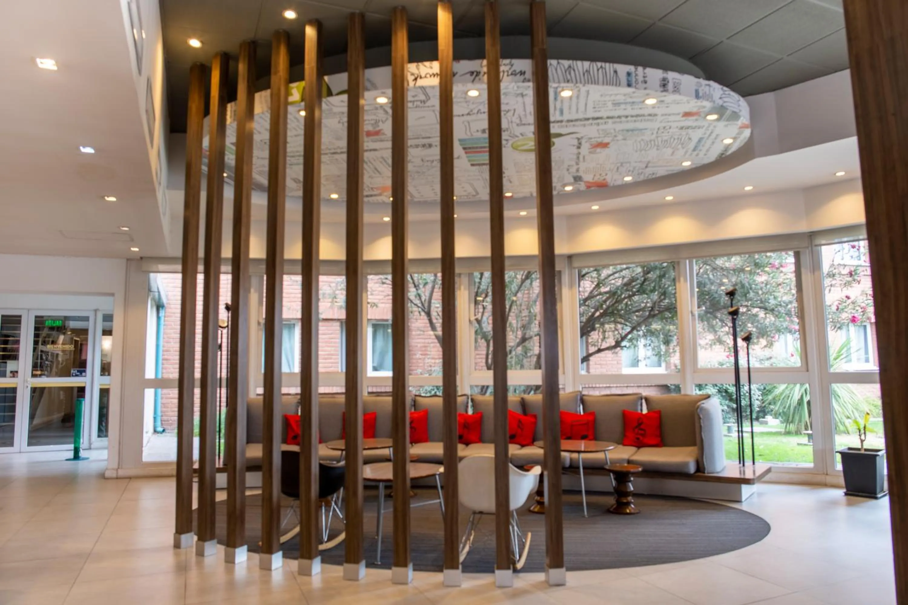 Lounge or bar in ibis Mendoza