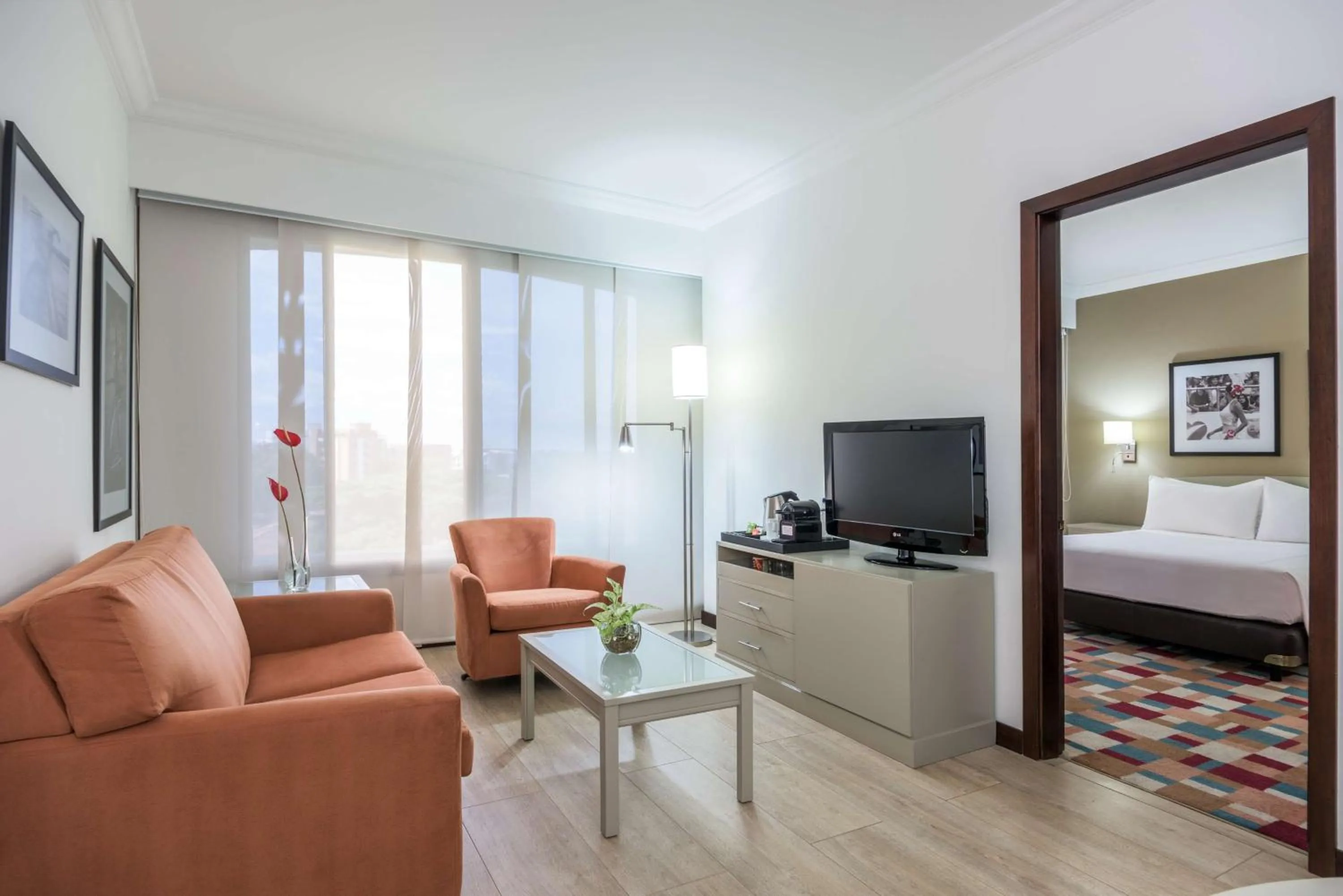 Bedroom, Bed in NH Cali Royal