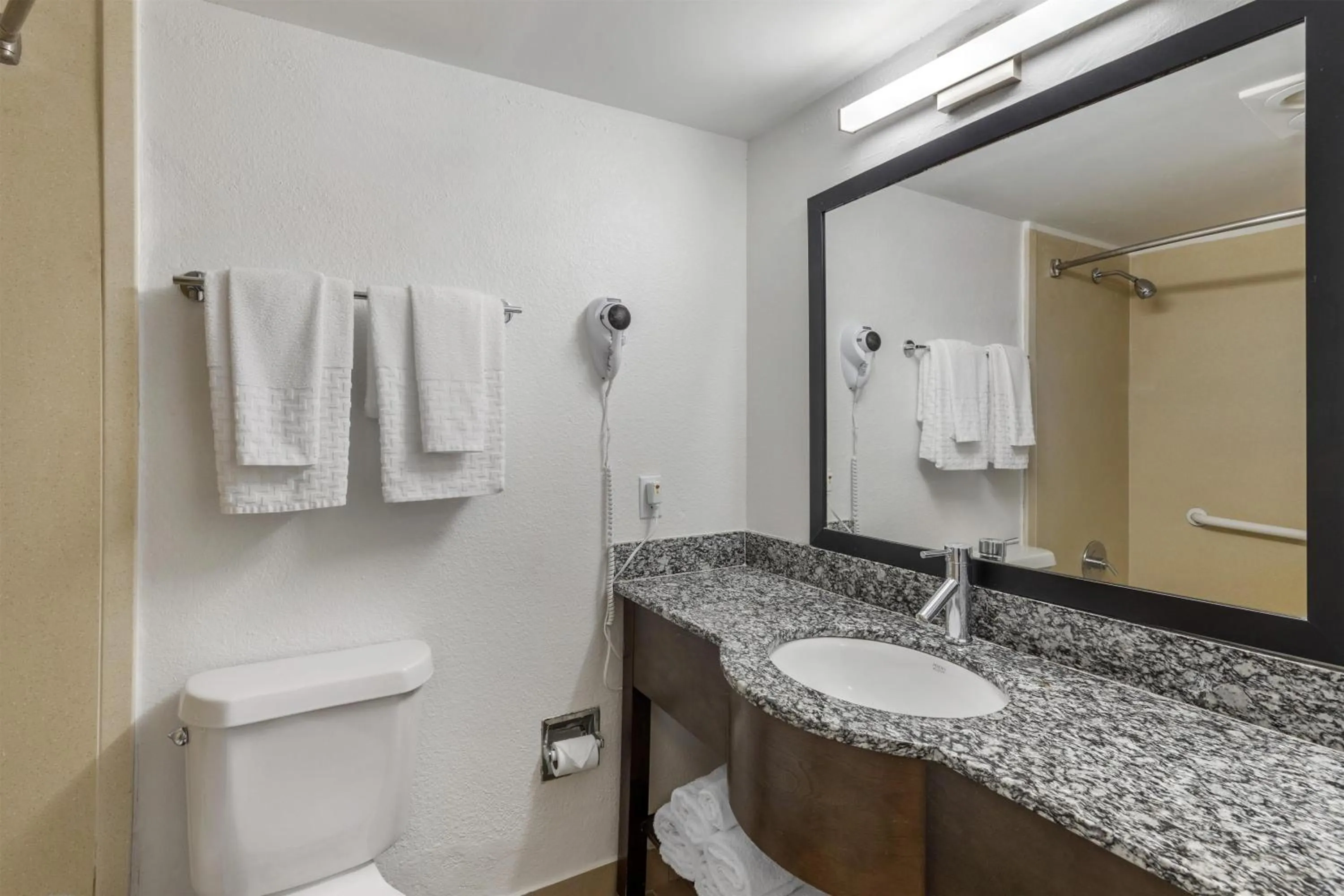 Bathroom in Best Western Palm Beach Lakes