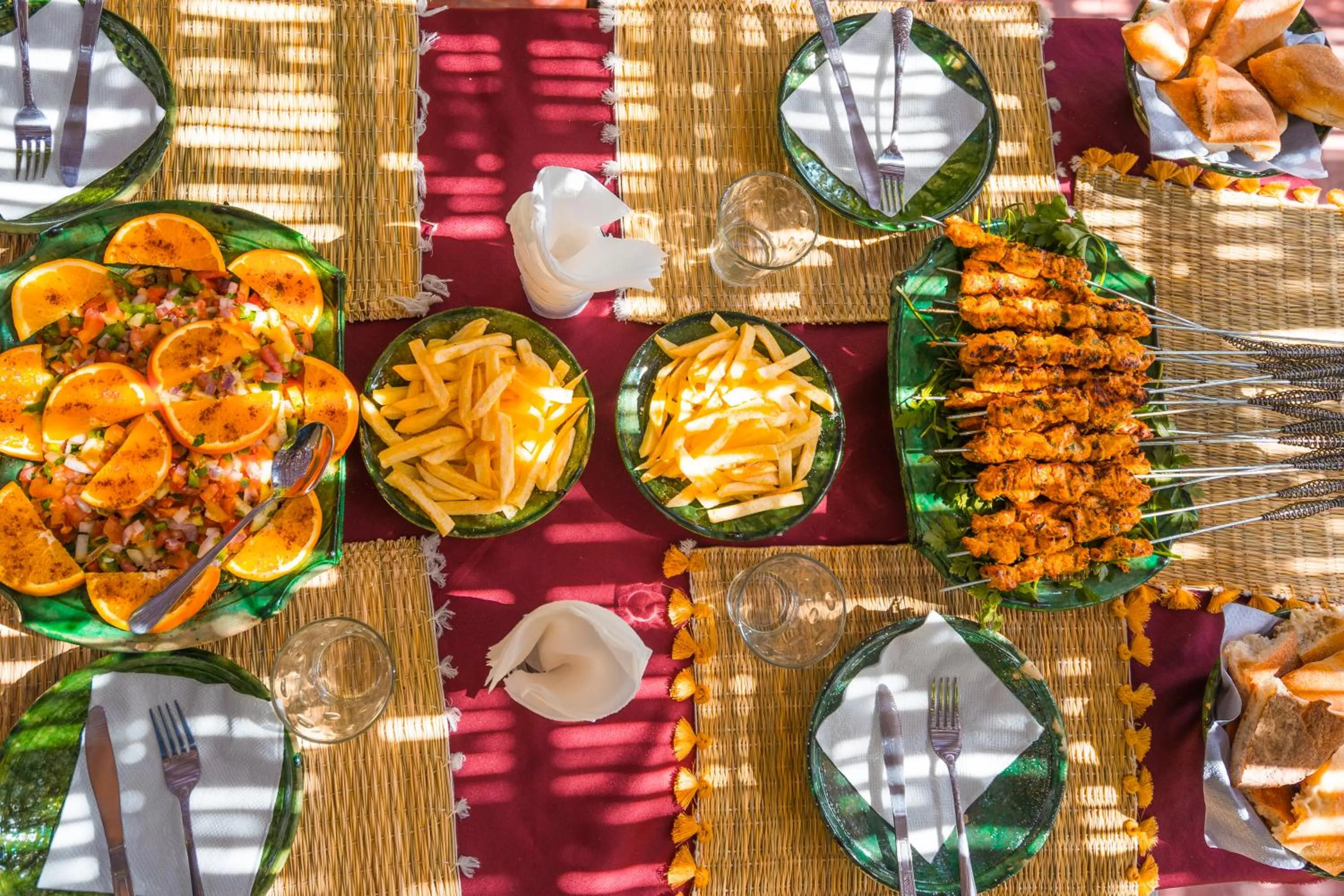 Restaurant/places to eat in Paradis Touareg