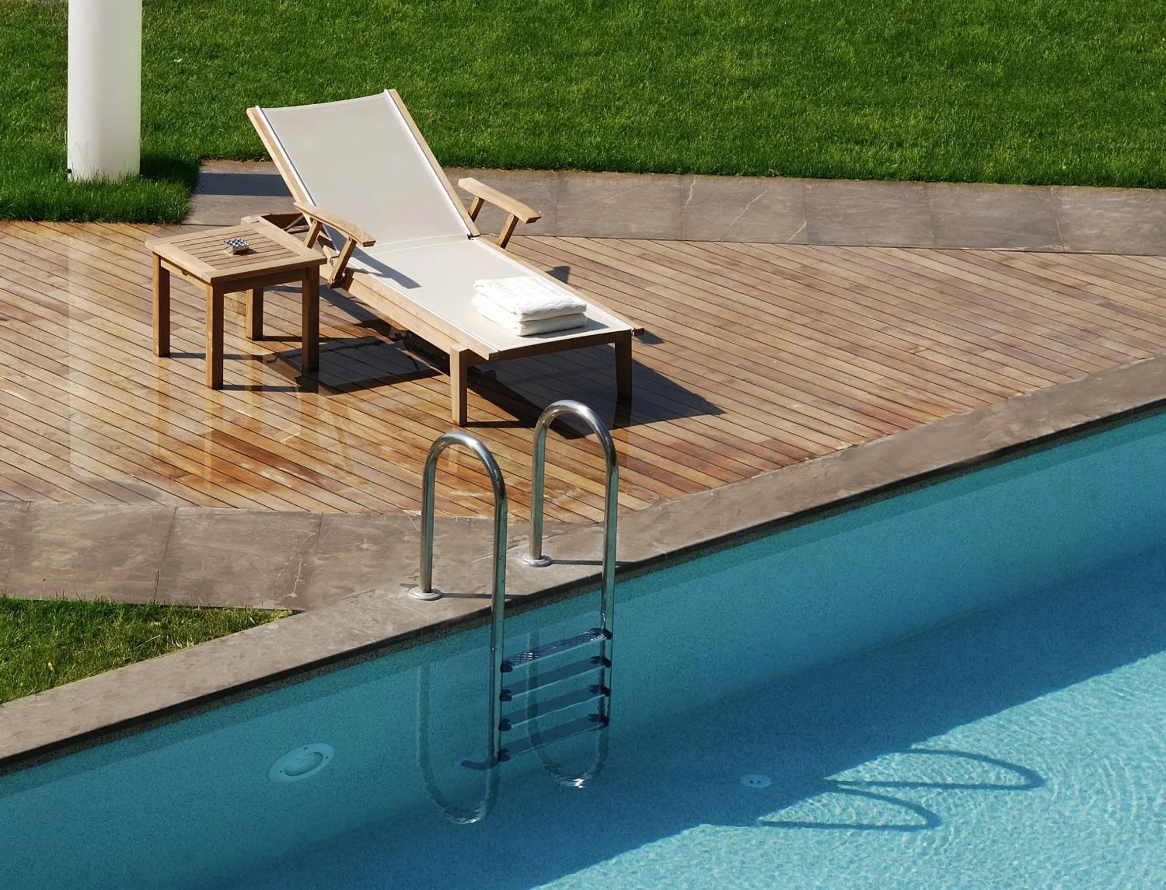 Swimming pool in Sheraton Istanbul Atakoy Hotel