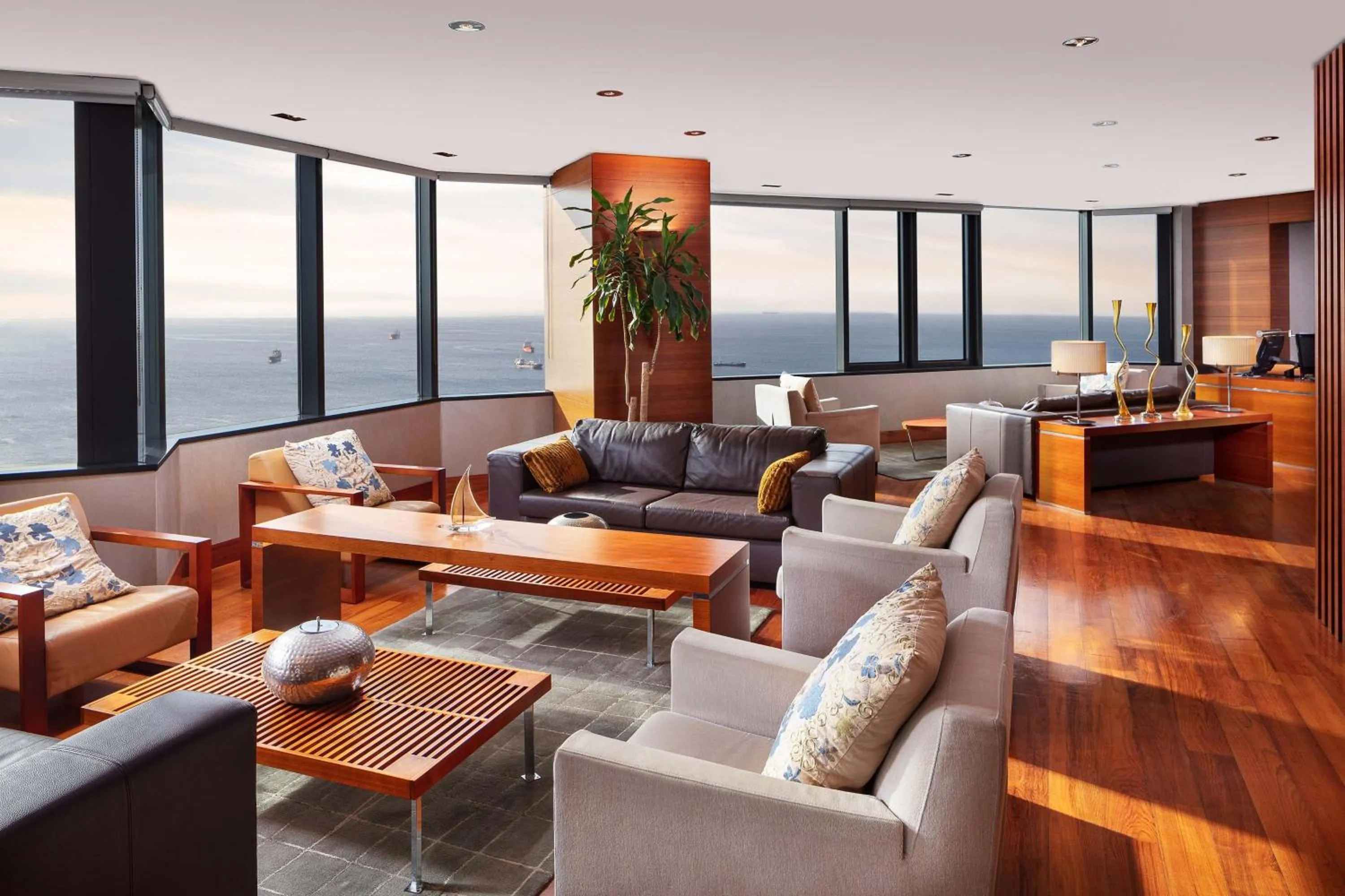 Lounge or bar in Sheraton Istanbul Atakoy Hotel