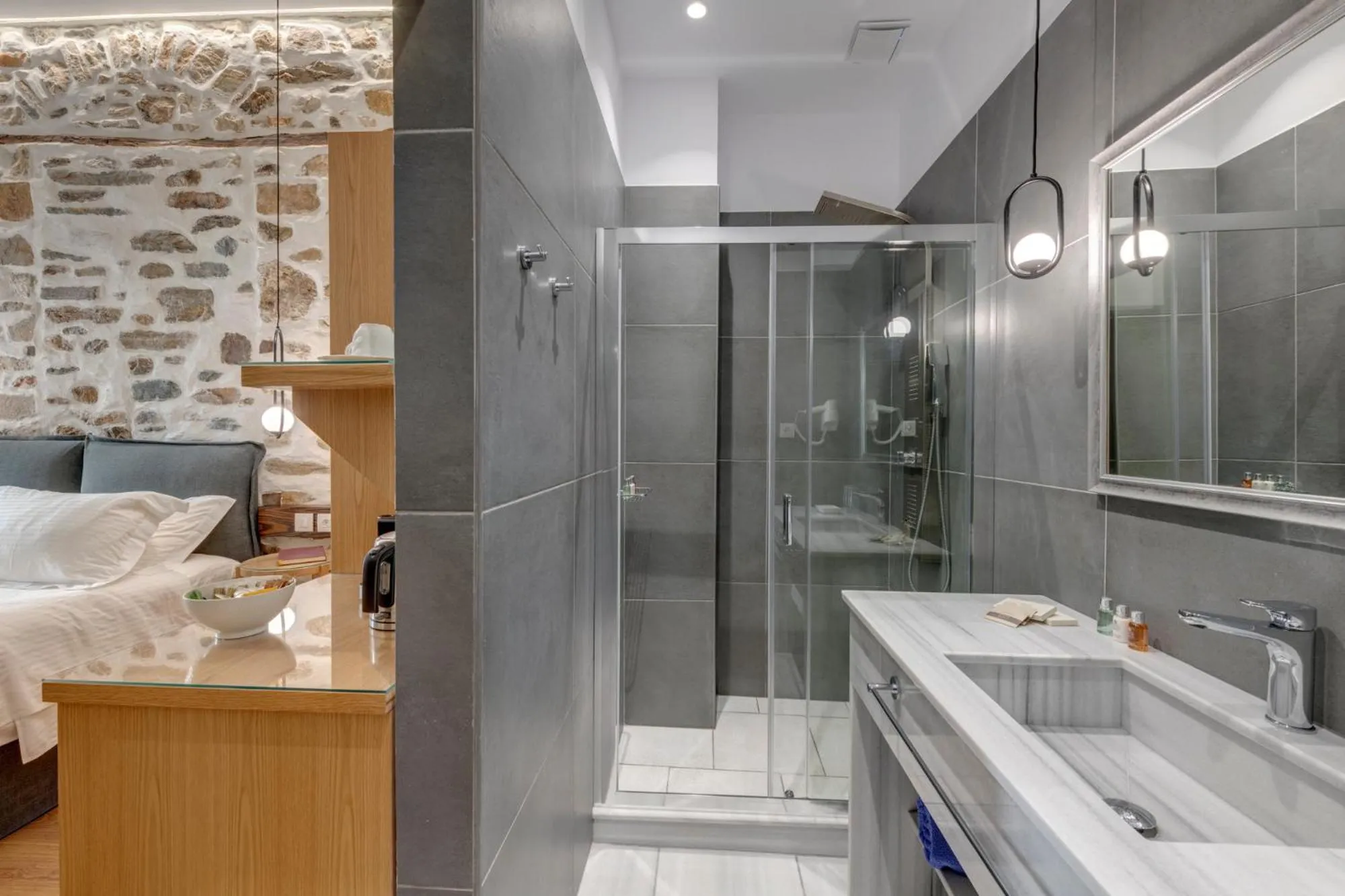 Photo of the whole room in 1844 Suites Syros