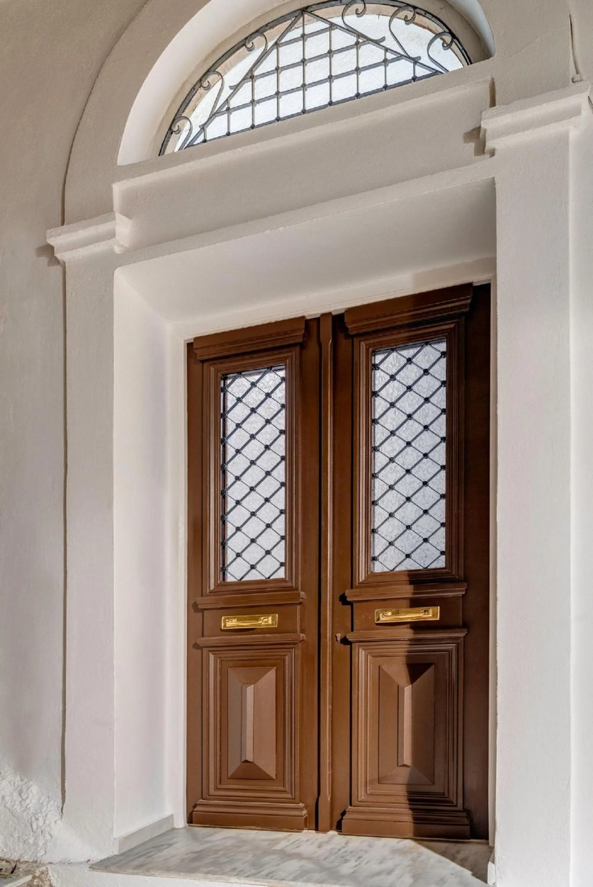 Facade/entrance in 1844 Suites Syros