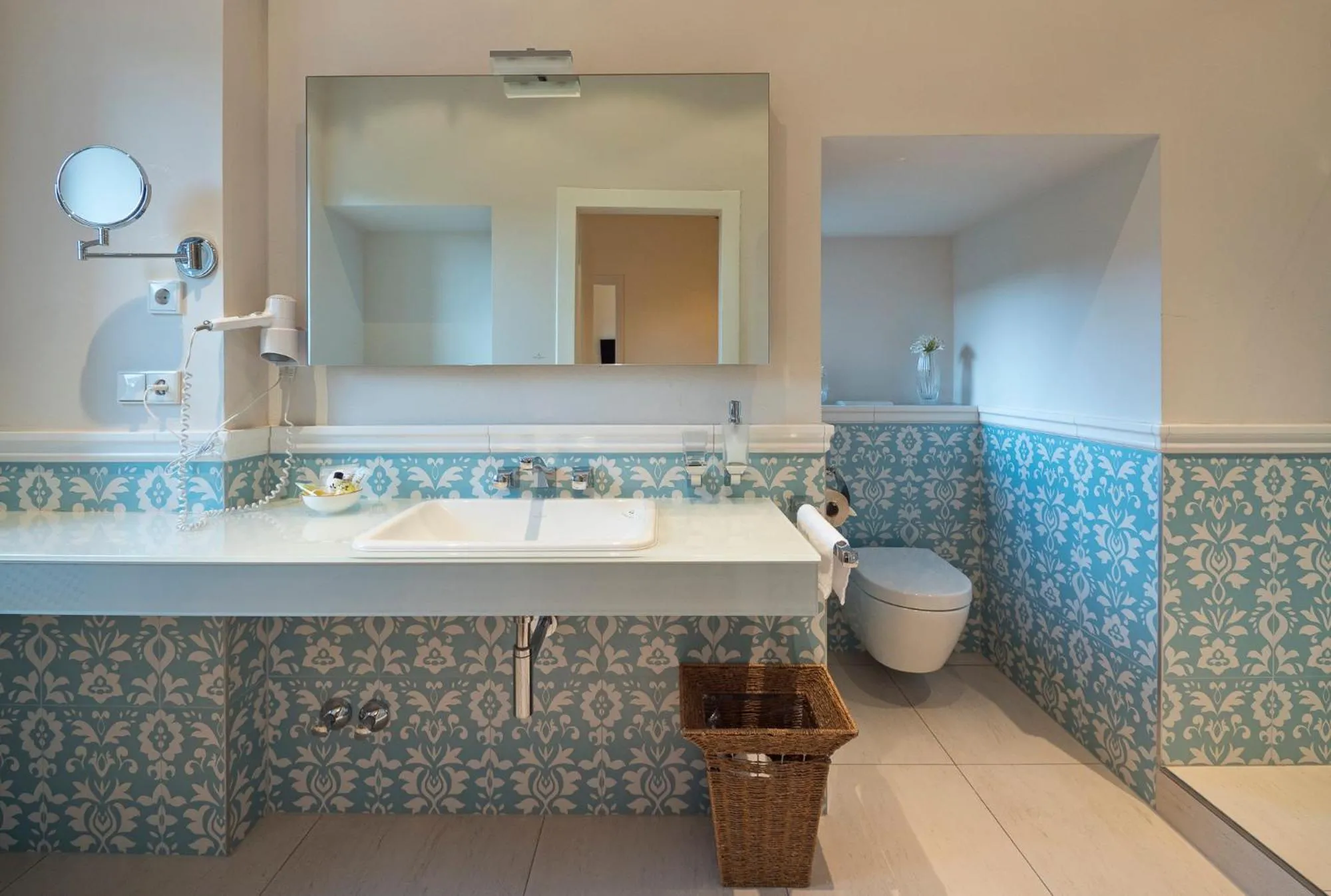 Bathroom in Gästehaus Schloss Saareck