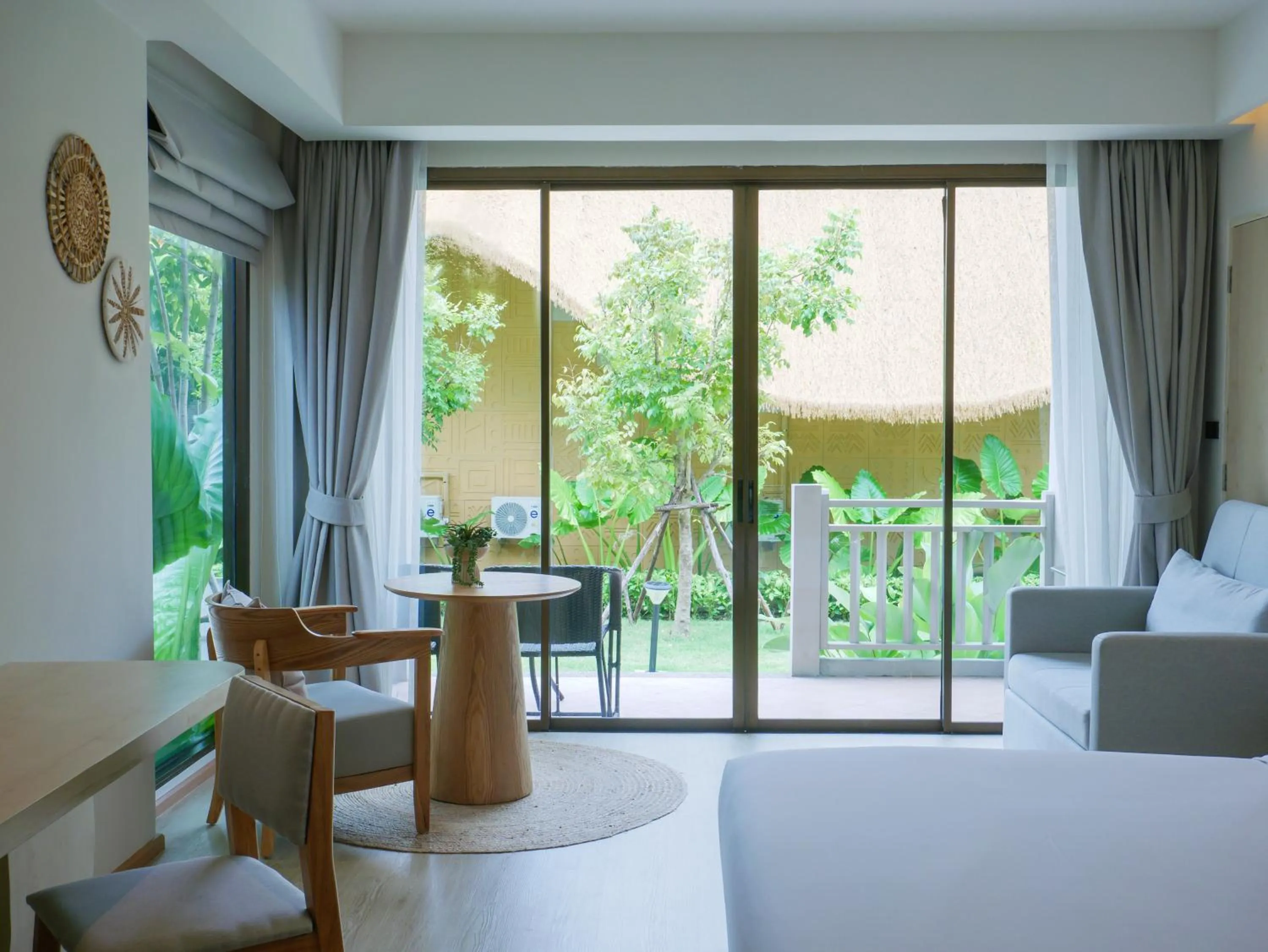 View (from property/room), Bed in Khaolak Emerald Beach Resort and Spa