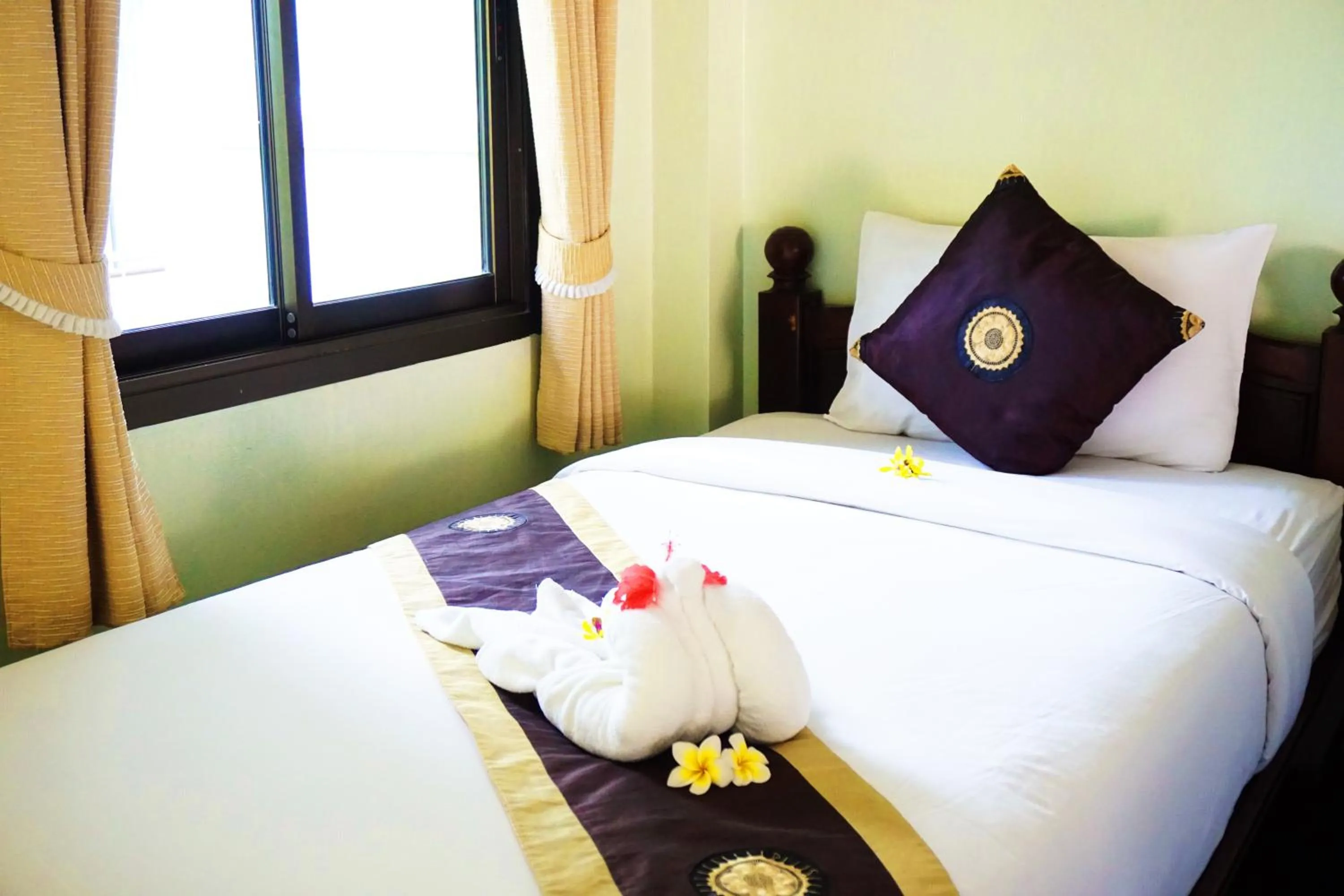 Bedroom, Bed in Lamai Inn 99 Bungalows