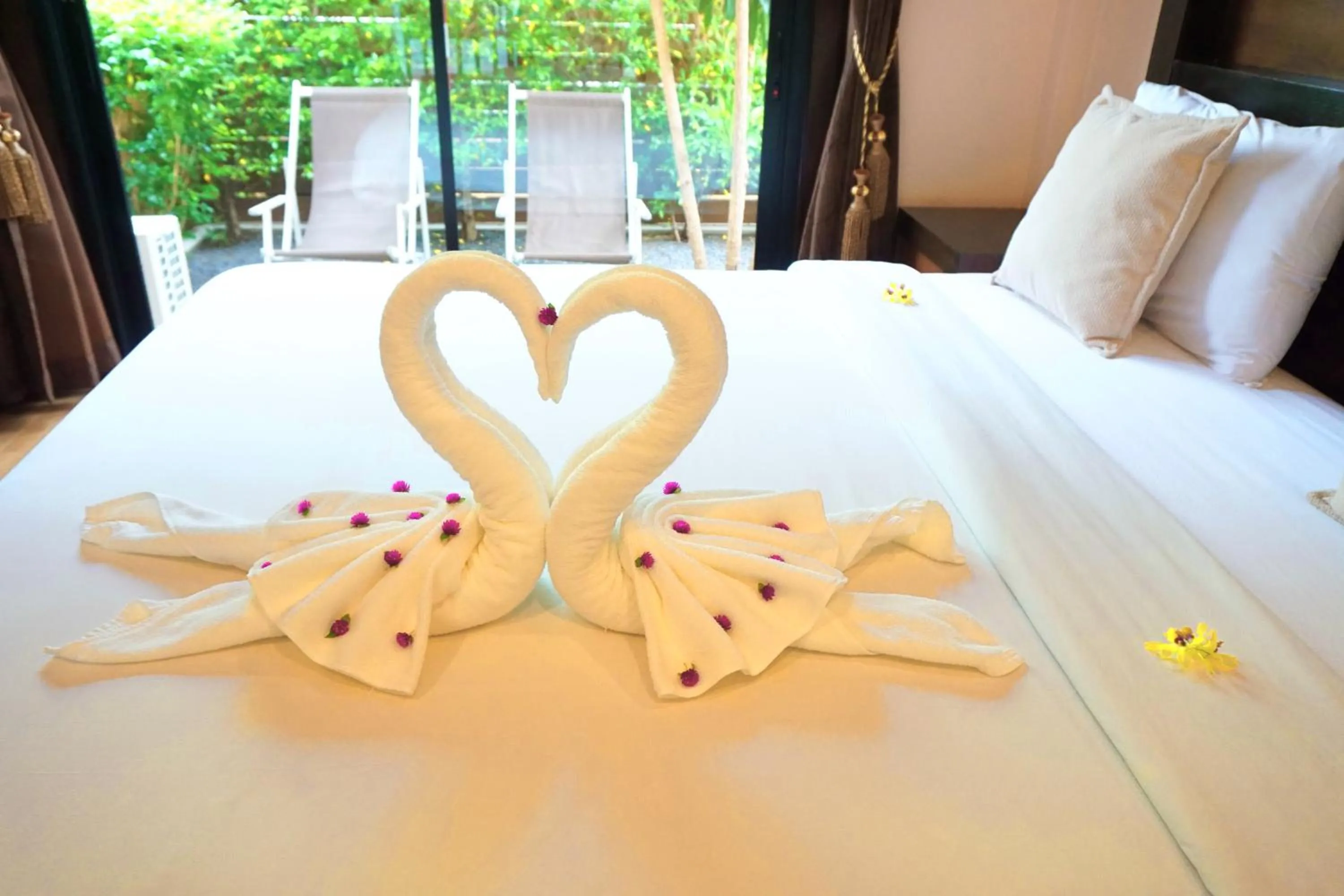 Bedroom, Bed in Lamai Inn 99 Bungalows