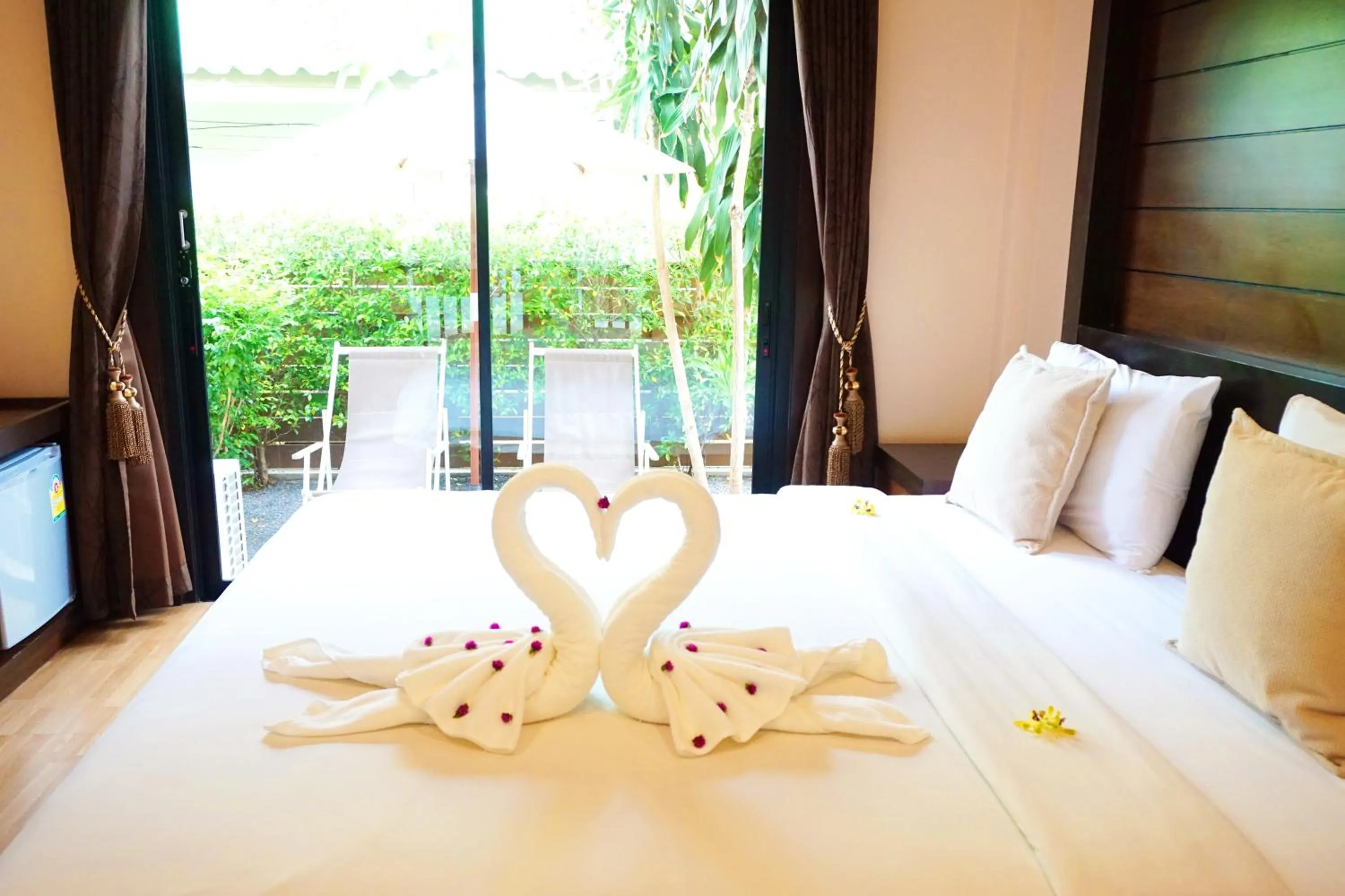 Bedroom, Bed in Lamai Inn 99 Bungalows