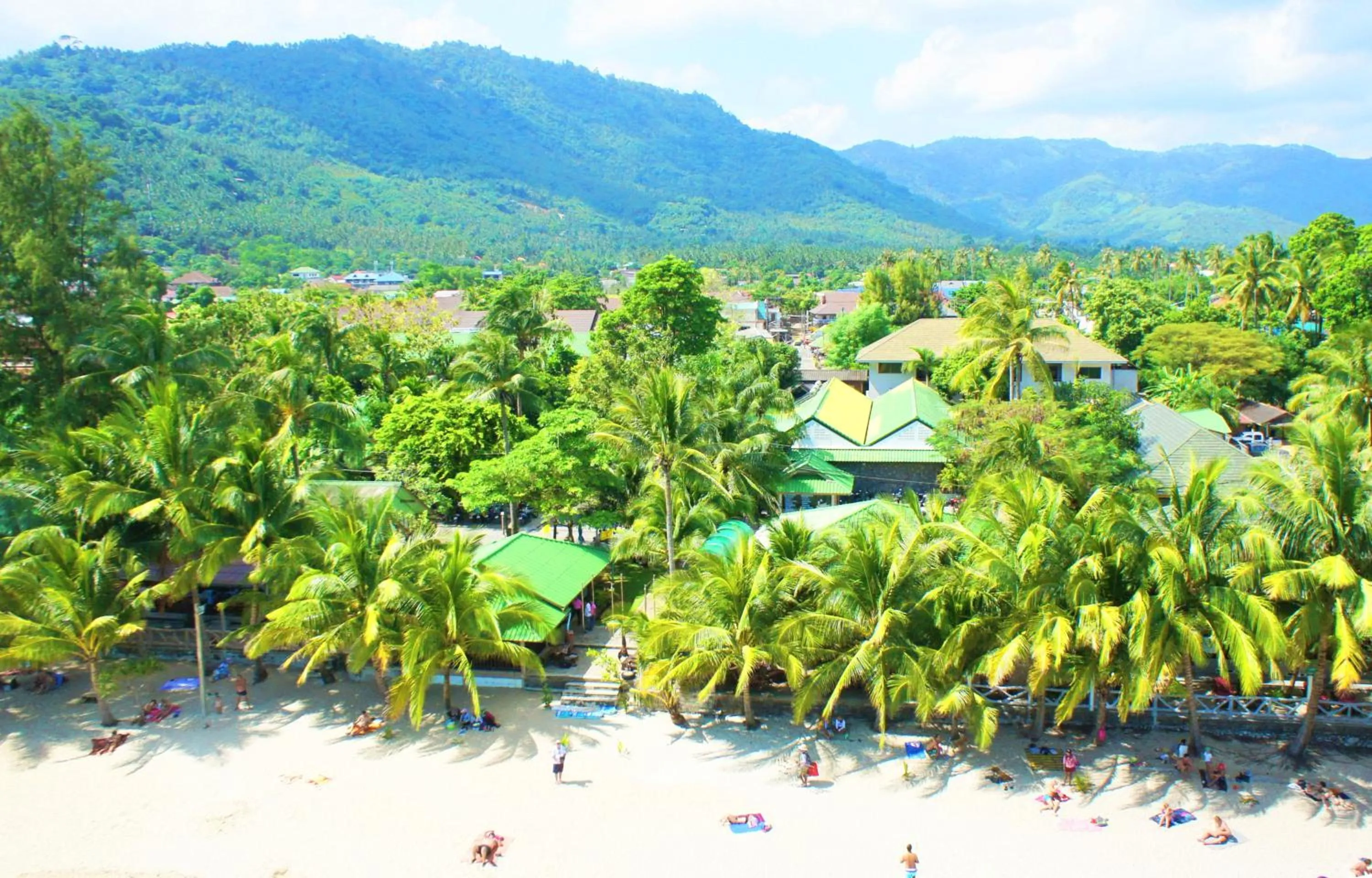Beach in Lamai Inn 99 Bungalows