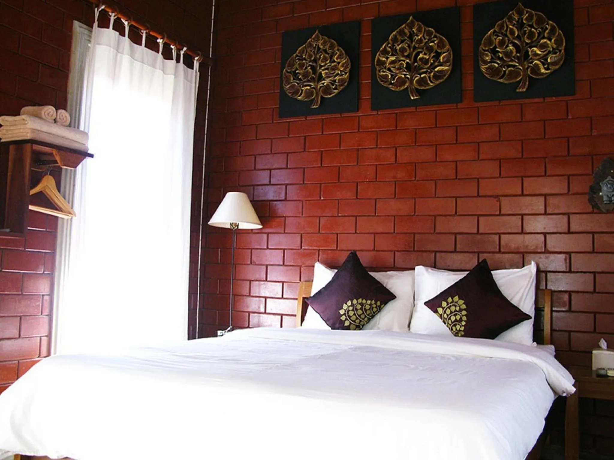 Bed in Rachavadee Bankrut Resort